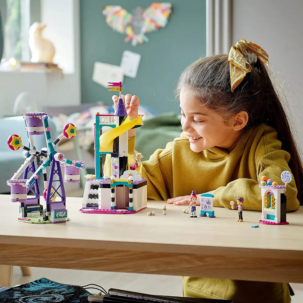 LEGO Friends Sihirli Dönme Dolap ve Kaydırak - Lunapark Temalı, 3