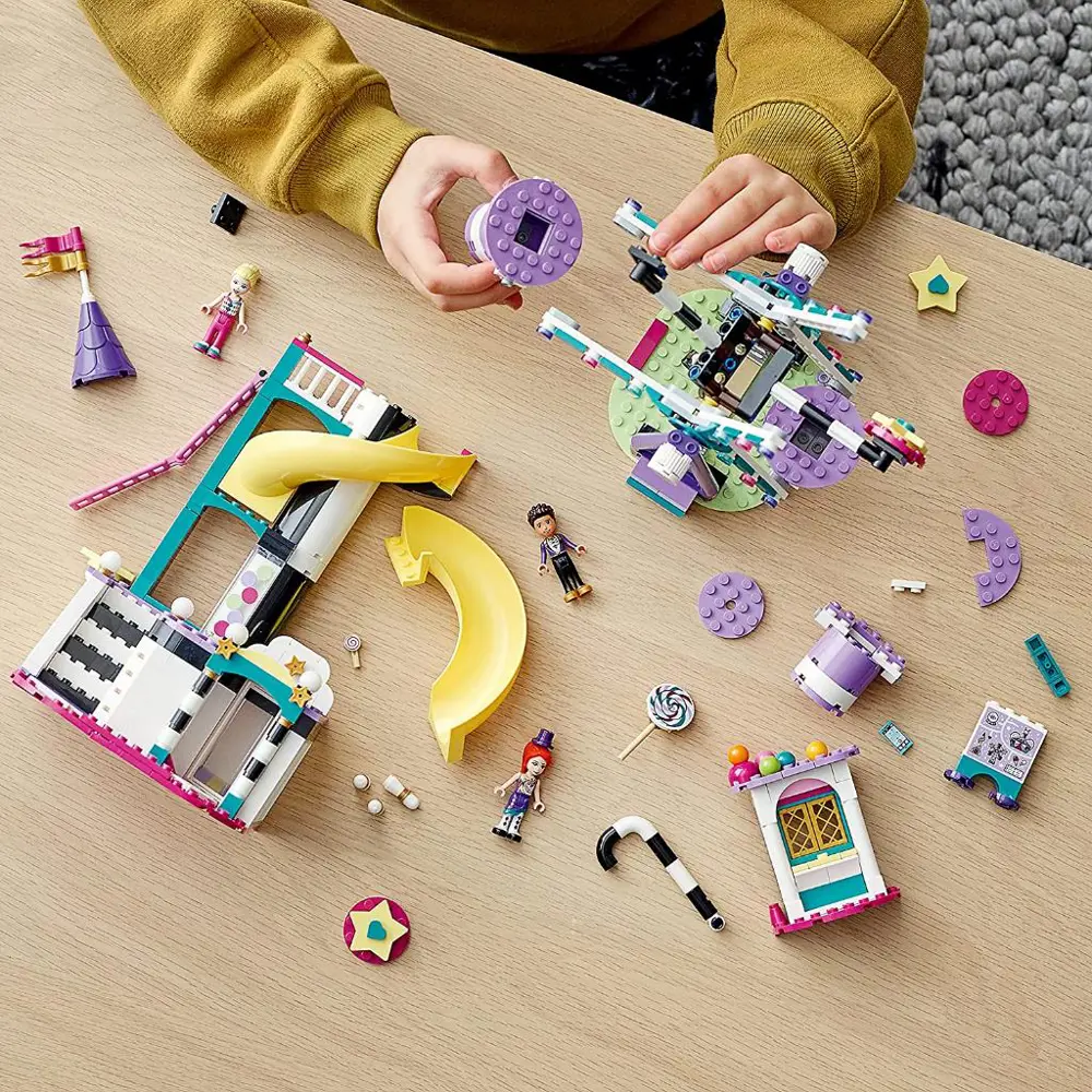 LEGO Friends Sihirli Dönme Dolap ve Kaydırak - Lunapark Temalı, 3