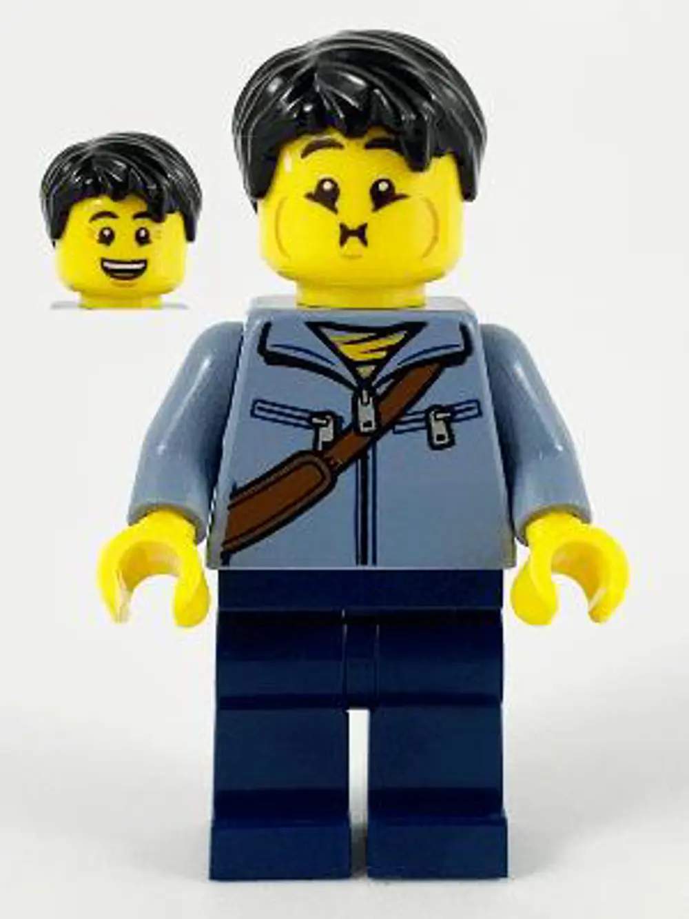 Lego Minifigür Man Sand Blue Jacket and Reddish Brown Satchel hol Lego Minifigür Man Sand Blue Jacket and Reddish Brown Satchel hol