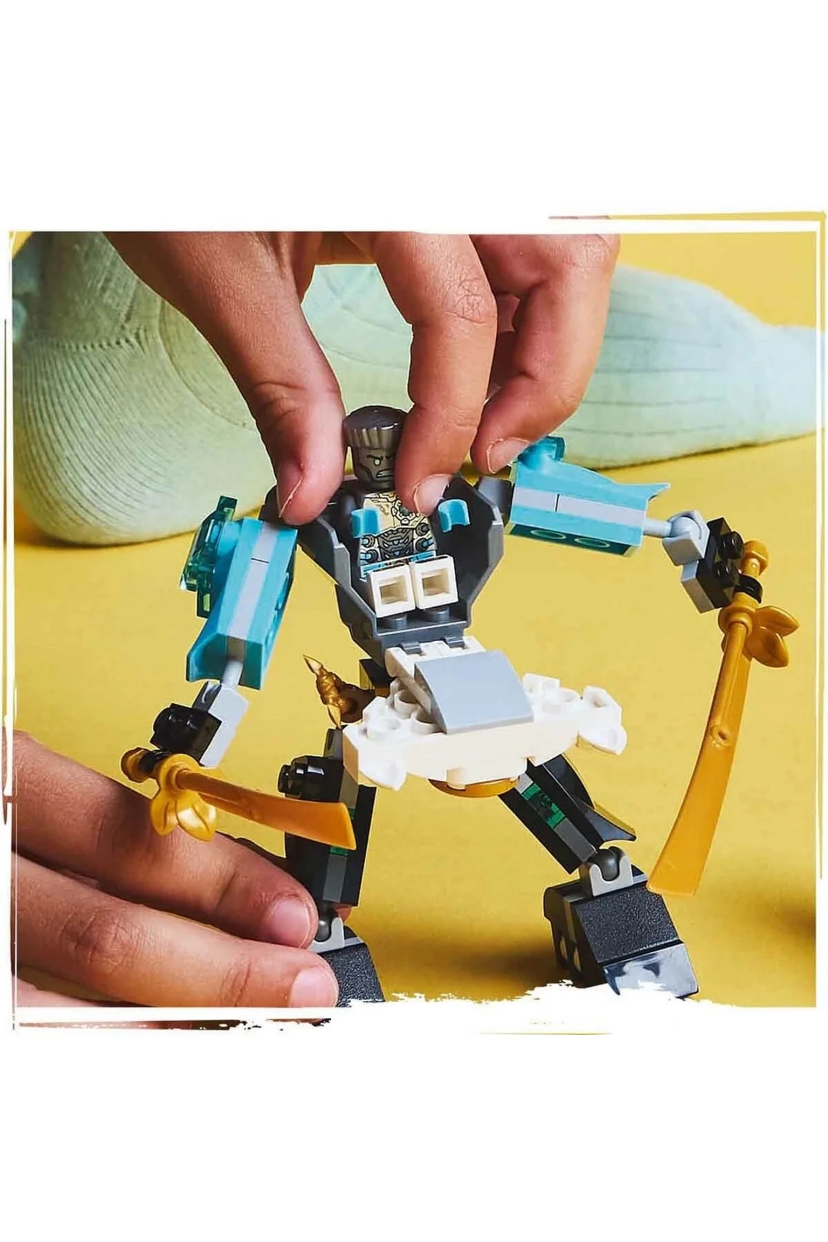 LEGO NINJAGO Zane’in Savaş Zırhı Mech’i 71827
