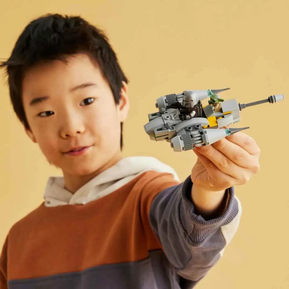 LEGO® Star Wars™ Mandalorian’ın N-1 Starfighter™’ı Mikro Savaşçı 