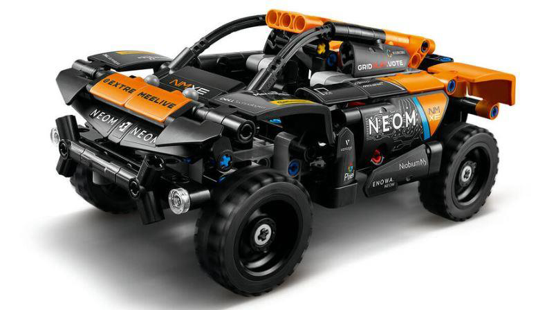 LEGO TECHNIC 42166 NEOM McLAREN EXTREME E RACE CAR-4