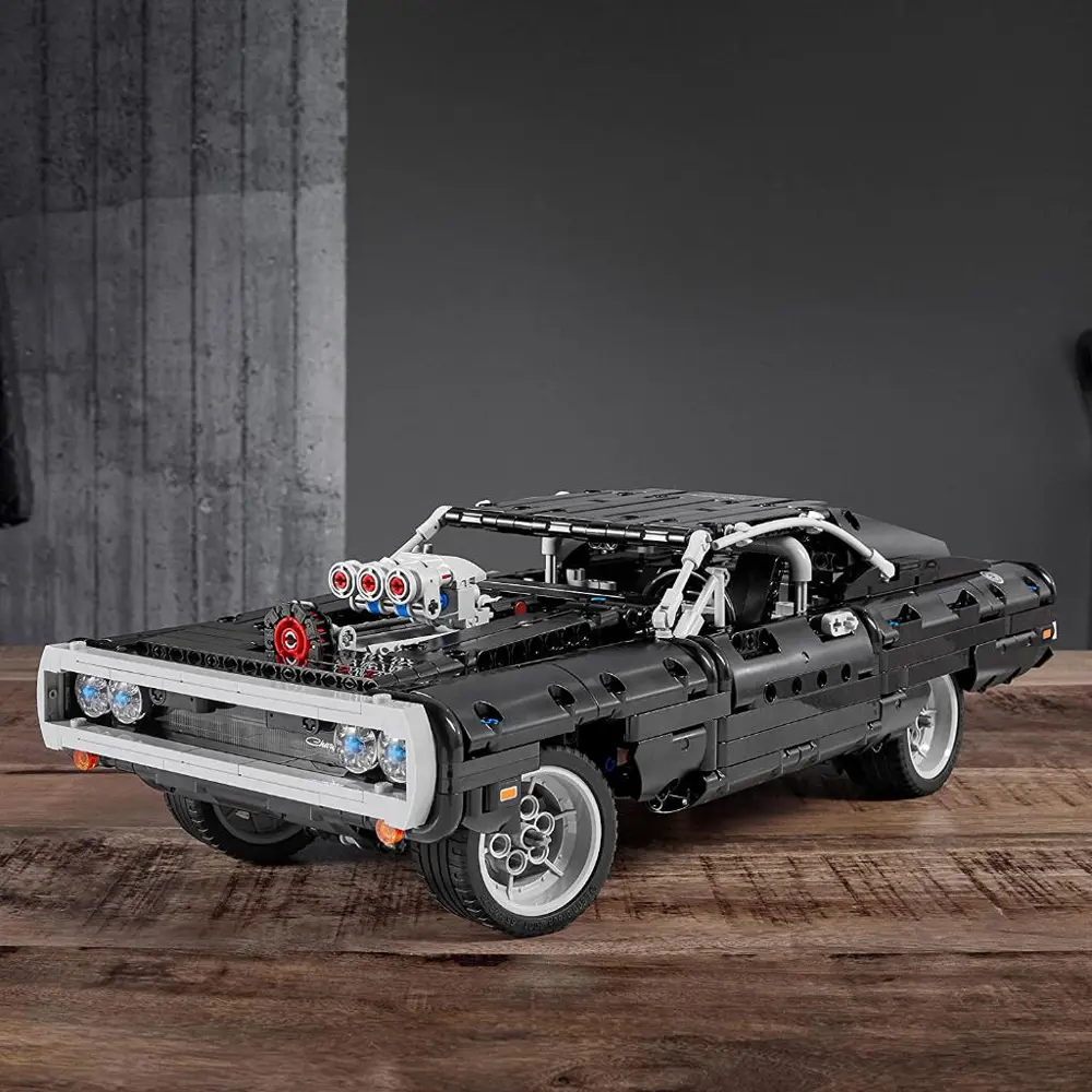LEGO Technic Dom'un Dodge Charger'ı - Araba Seven Yetişkinler içi