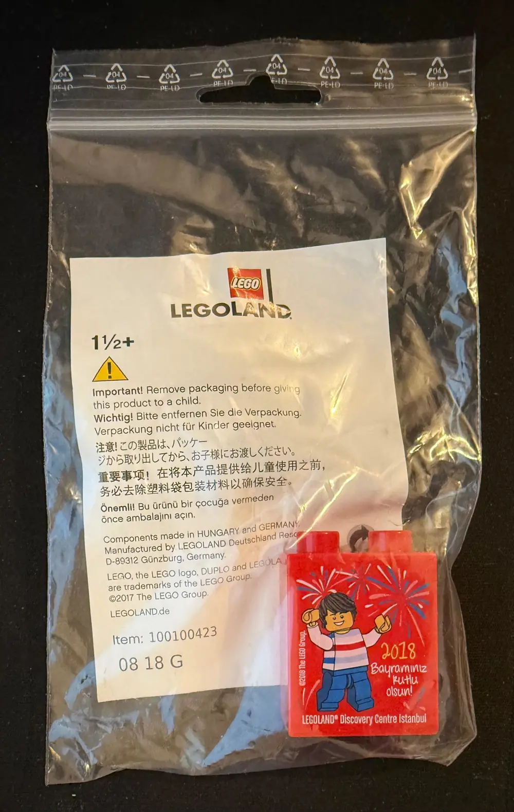 Legoland Discovery Centre 2018 Bayraminiz Kutlu olsun Minifigure Legoland Discovery Centre 2018 Bayraminiz Kutlu olsun Minifigure