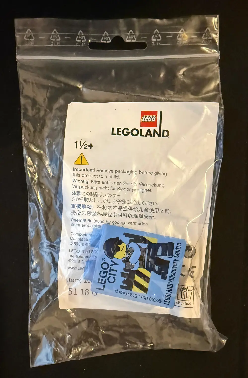Legoland Discovery Centre 2019 Policeman Pattern Duplo Brick 1x2x