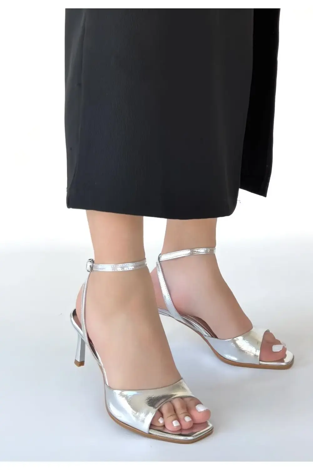 Lenya Gümüş Rugan Topuklu Ayakkabı