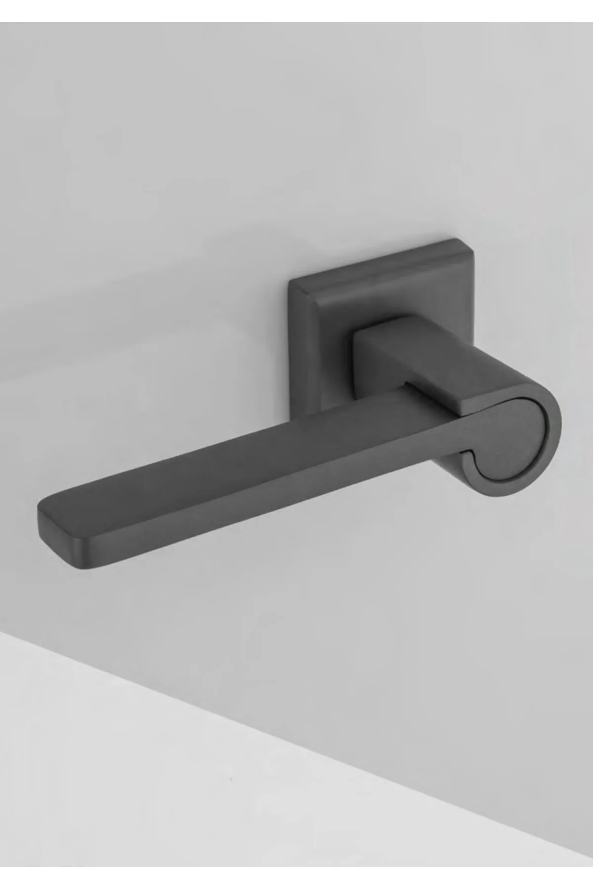 LEON ROZETLİ ANTRASİT KAPI KOLU