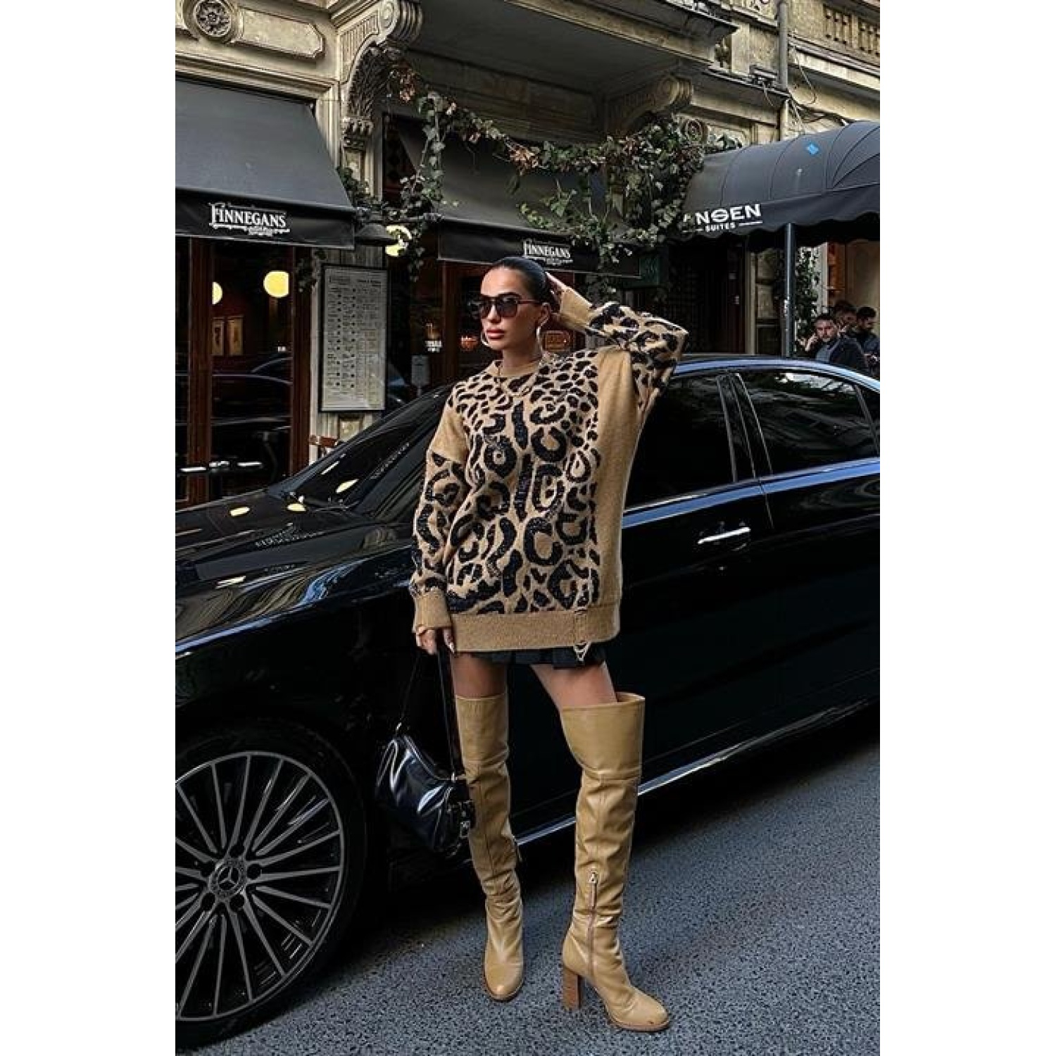 Leopar Lucky Life Kadın Desenli Yırtık Detaylı Kazak