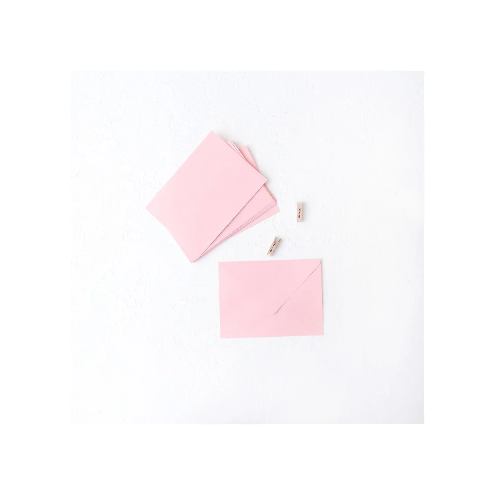 Lexroo Açık Pembe Standart Zarf, 13x18 Cm 25 Adet Lexroo Açık Pembe Standart Zarf, 13x18 Cm 25 Adet