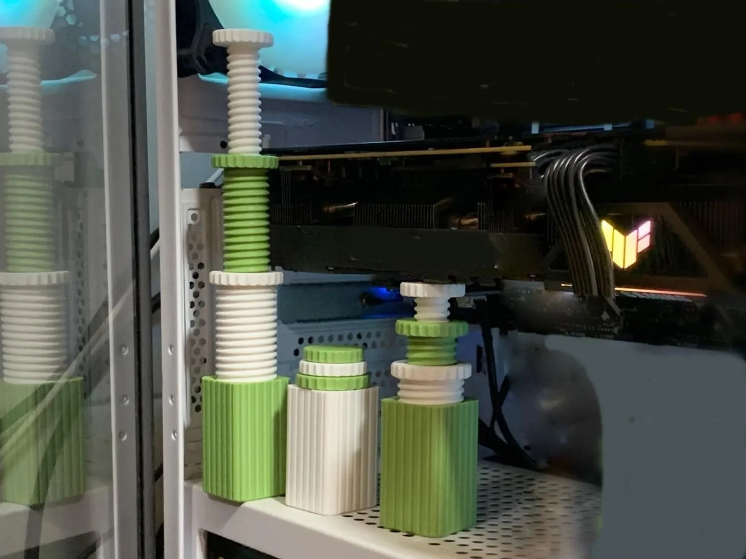 Lexroo Ayarlanabilir Ekran Kartı Tutucu, Ekran Kartı Destek Aparatı, Gpu Geniş Aralık 55mm-195mm Lexroo Ayarlanabilir Ekran Kartı Tutucu, Ekran Kartı Destek Aparatı, Gpu Geniş Aralık 55mm-195mm