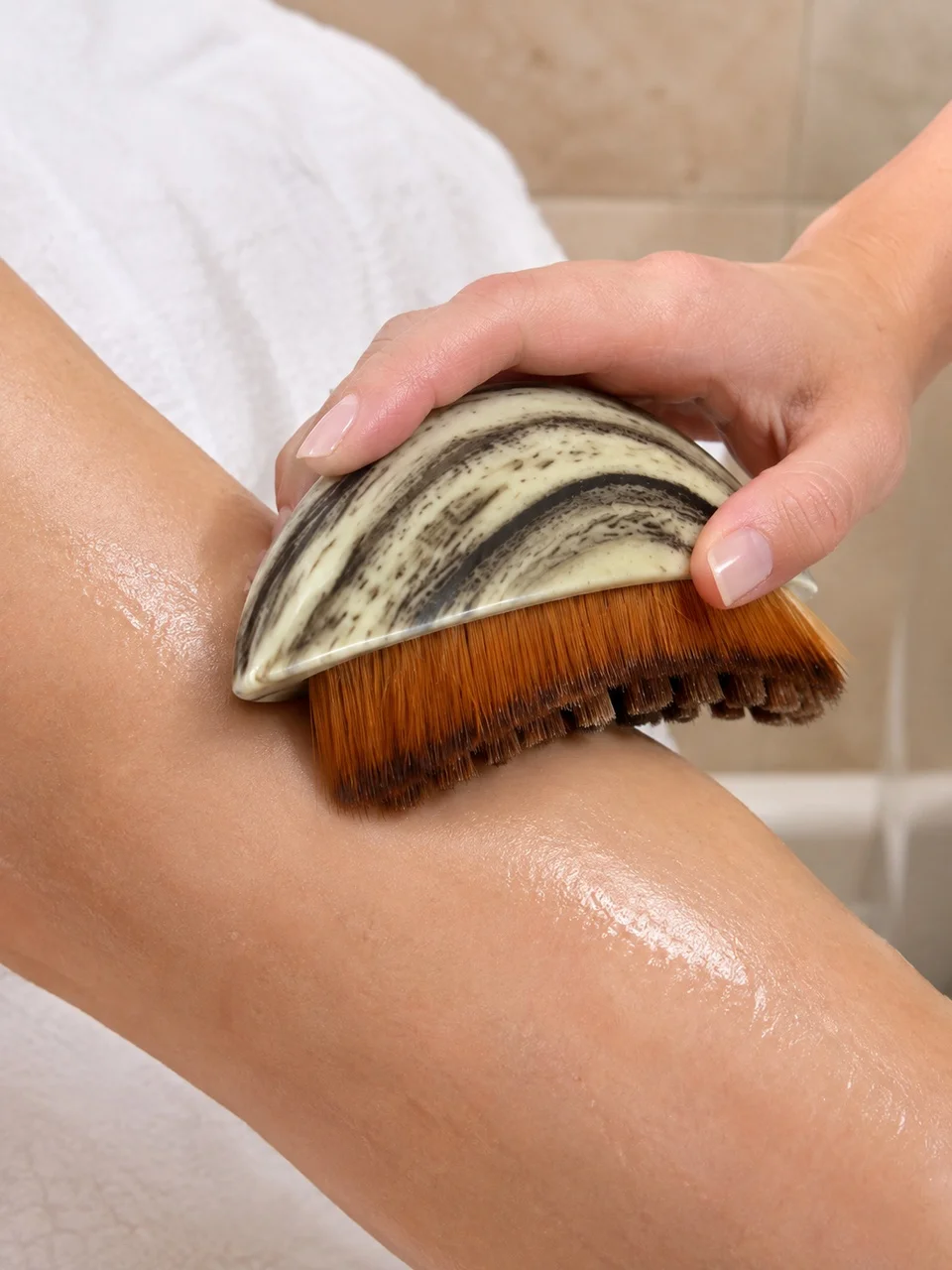 Lexroo Banyo Masaj Fırçası Yumuşak Kıllı Ergonomik Vücut Temizleme Fırçası Lexroo Banyo Masaj Fırçası Yumuşak Kıllı Ergonomik Vücut Temizleme Fırçası