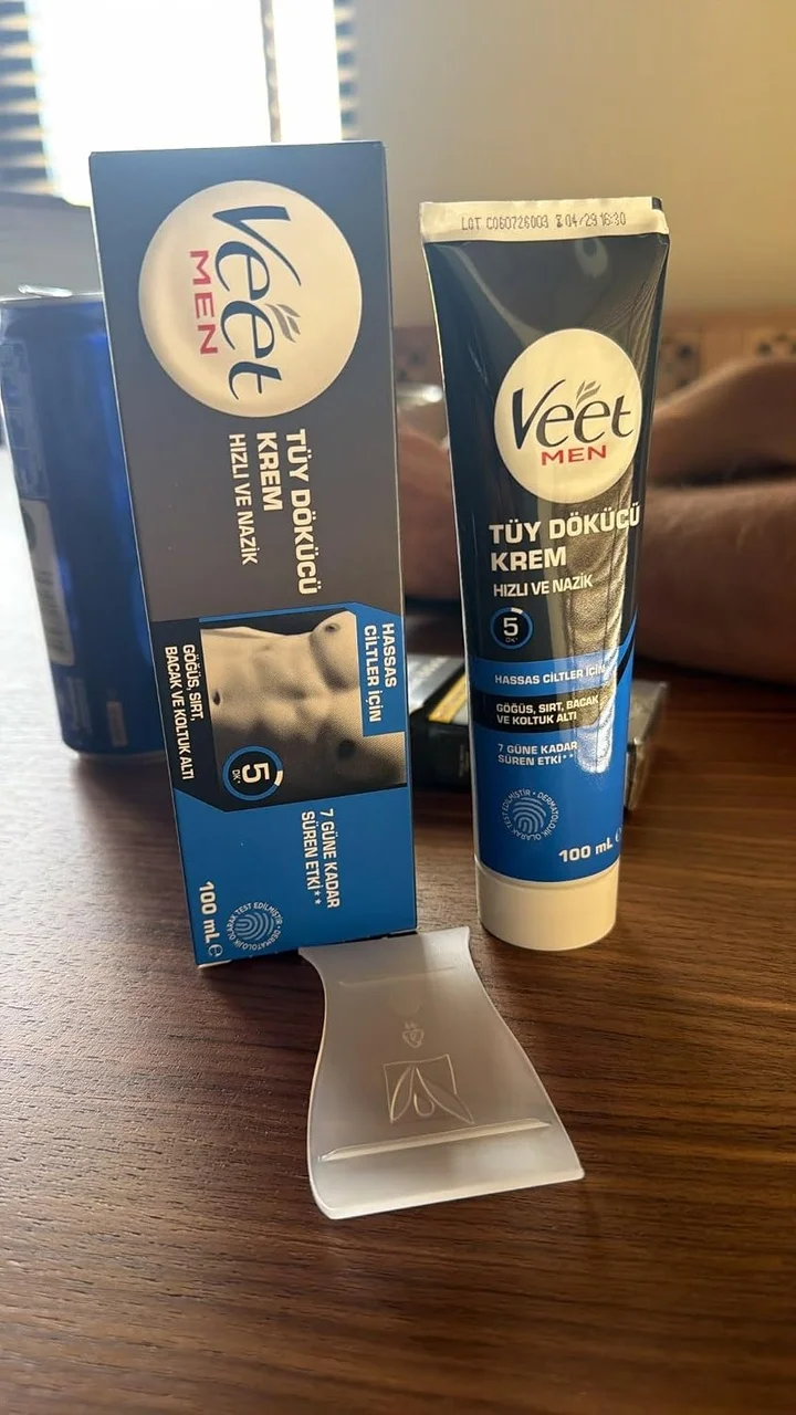 Lexroo Men Erkekler İçin Tüy Dökücü Krem, Hassas Ciltler, 100 Ml Lexroo Men Erkekler İçin Tüy Dökücü Krem, Hassas Ciltler, 100 Ml