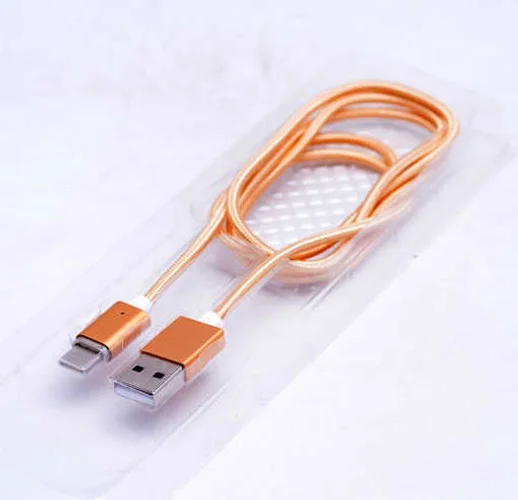 Lexroo Metal Manyetic Uçlu Lightning Usb Kablo - Gold Lexroo Metal Manyetic Uçlu Lightning Usb Kablo - Gold