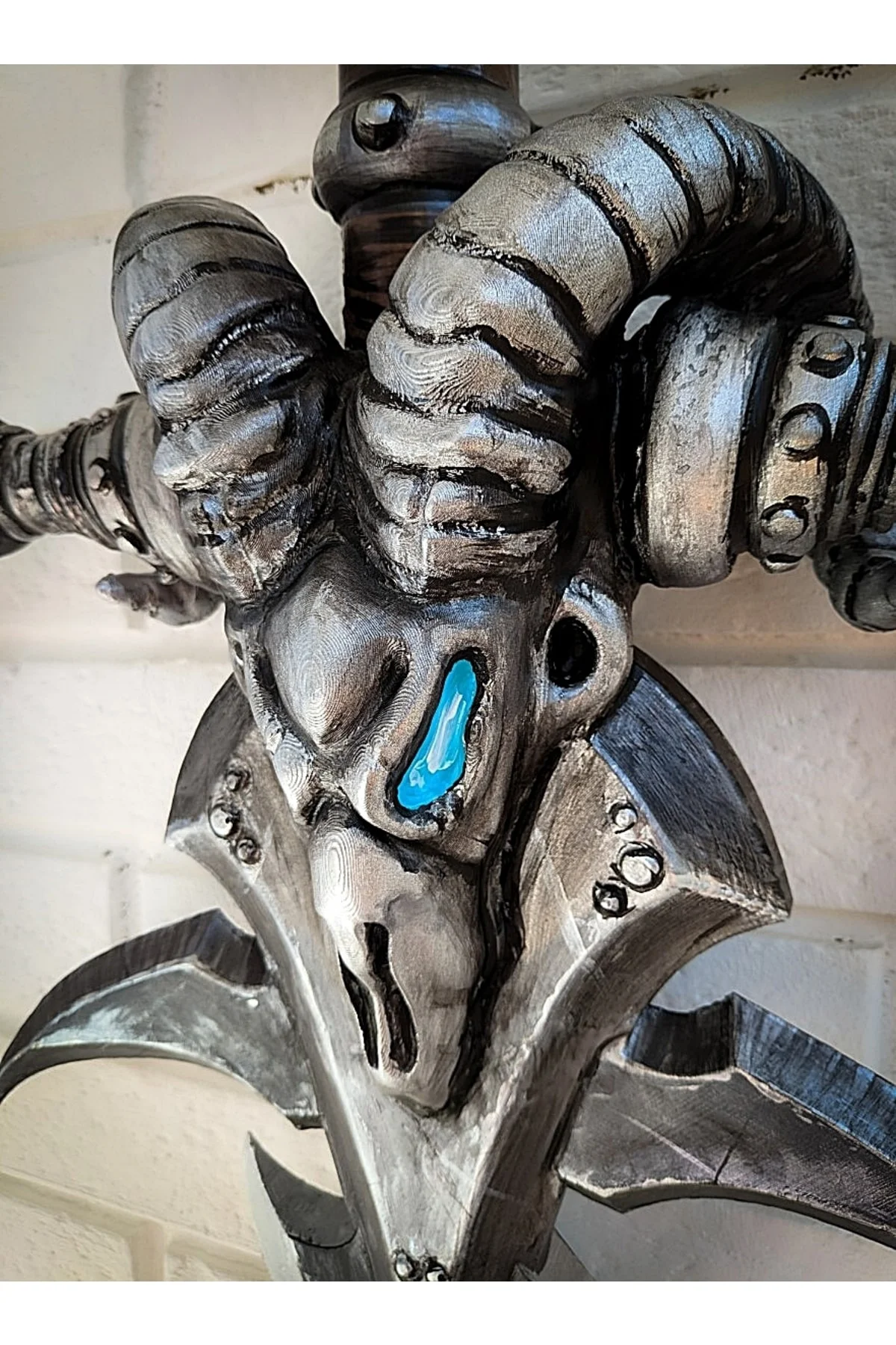 Lich King'in Kılıcı Frostmourne Gerçek Boy 140 Cm 1/1 Ölçek