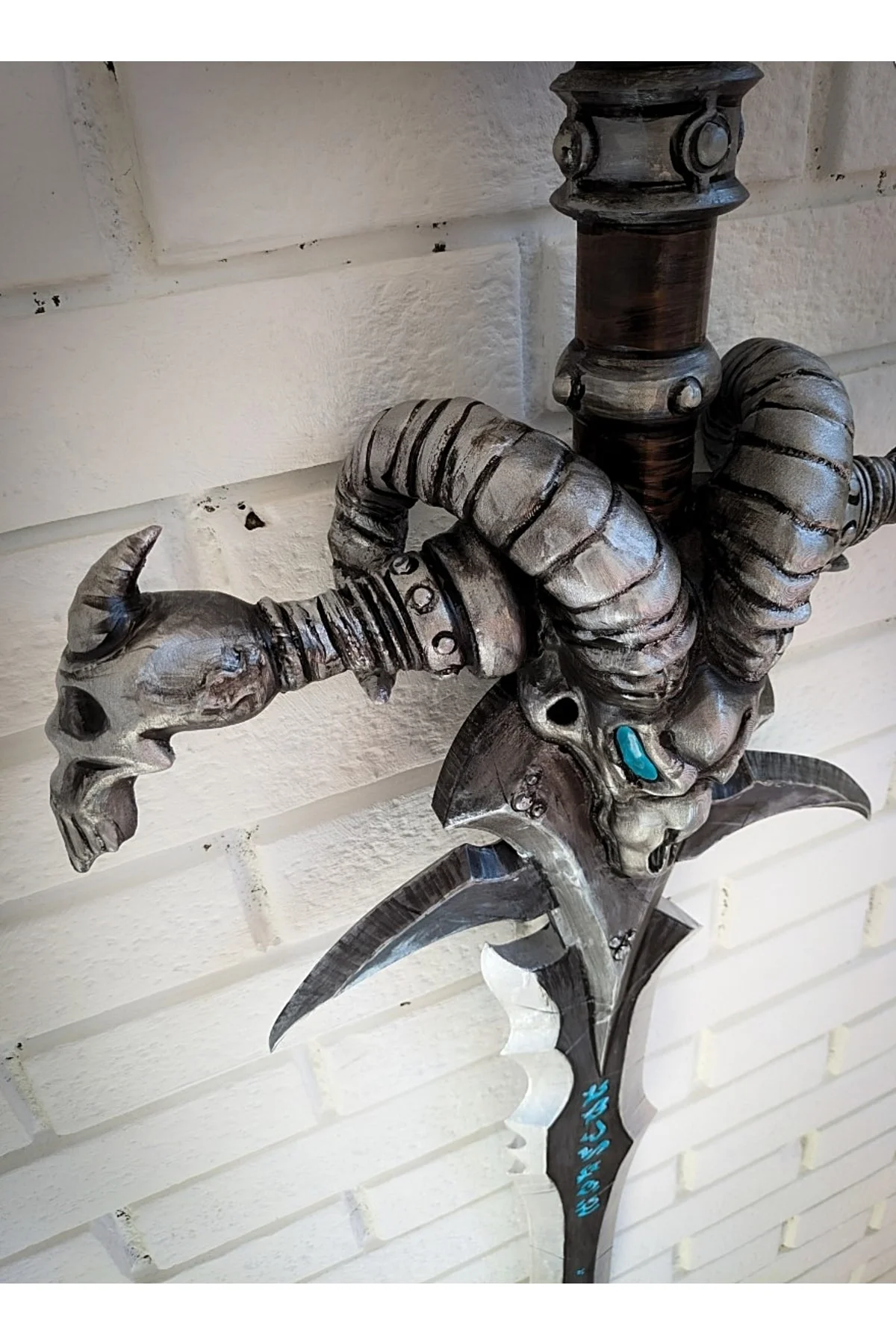 Lich King'in Kılıcı Frostmourne Gerçek Boy 140 Cm 1/1 Ölçek