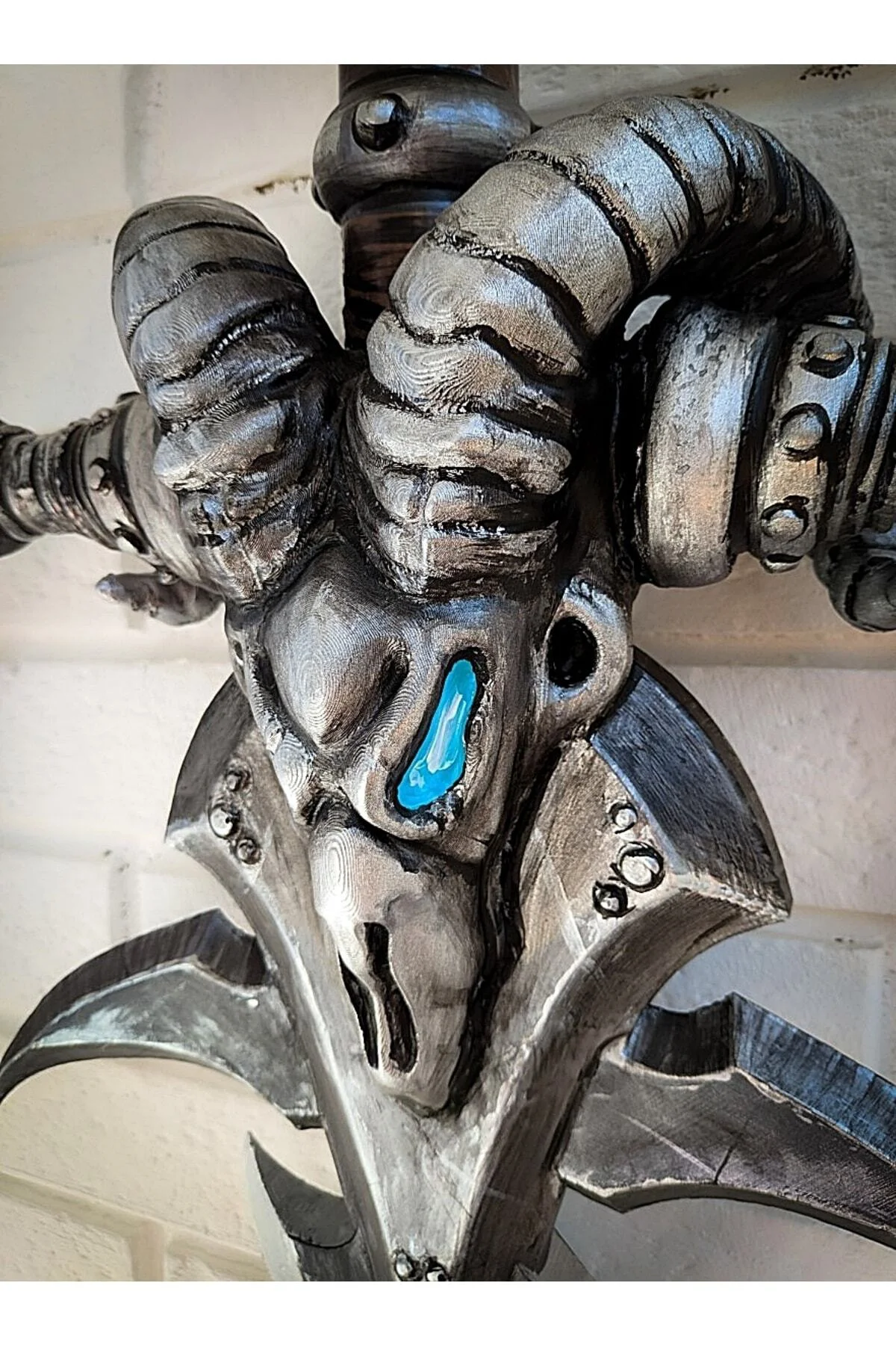 Lich King'in Kılıcı Frostmourne Gerçek Boy 140 Cm 1/1 Ölçek