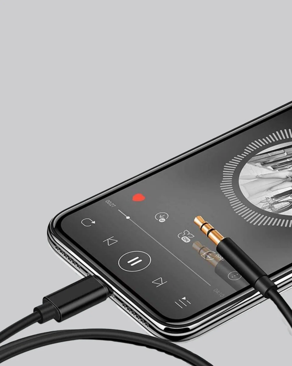 Lightning Girişli Cihazlar İçin 3.5mm Aux Ses Kablo Dönüştürücü 1M