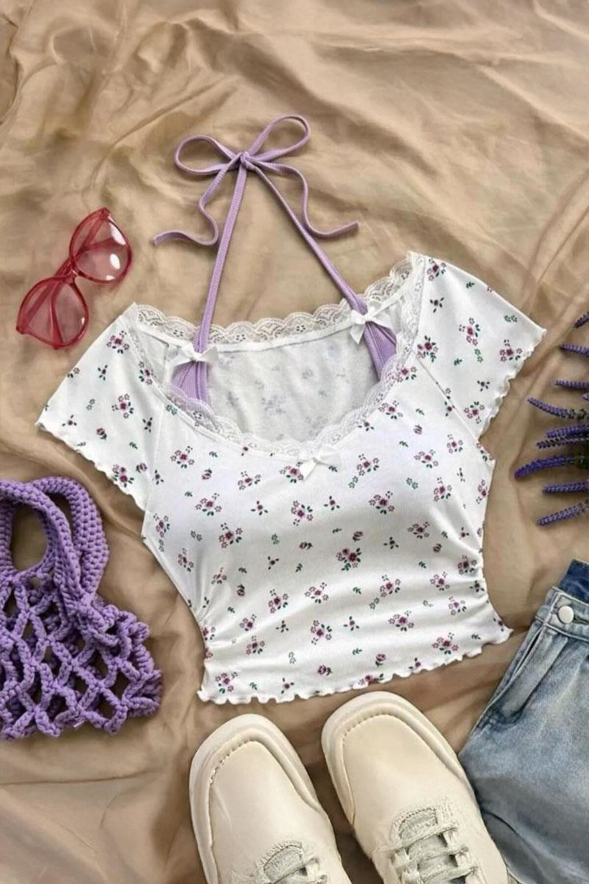 Lila Dantelli Madonna Yaka Ek Askılı Y2K Kısa Kollu Crop