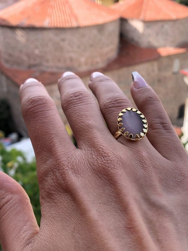 LİLA KEDİ GÖZÜ TAŞI ORJİNAL DOĞALTAŞ ALTIN KAPLAMA AYARLANABİLİNİ