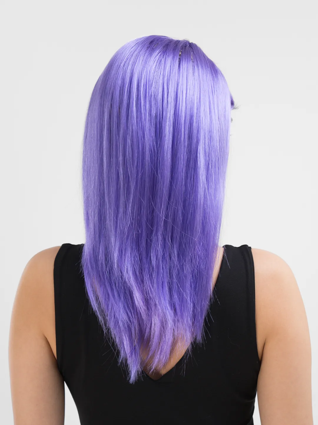 Lila Renk Uzun Düz Parti Peruğu Lila Renk Uzun Düz Parti Peruğu