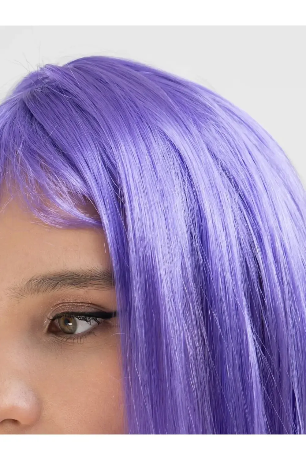 Lila Renk Uzun Düz Parti Peruğu Lila Renk Uzun Düz Parti Peruğu