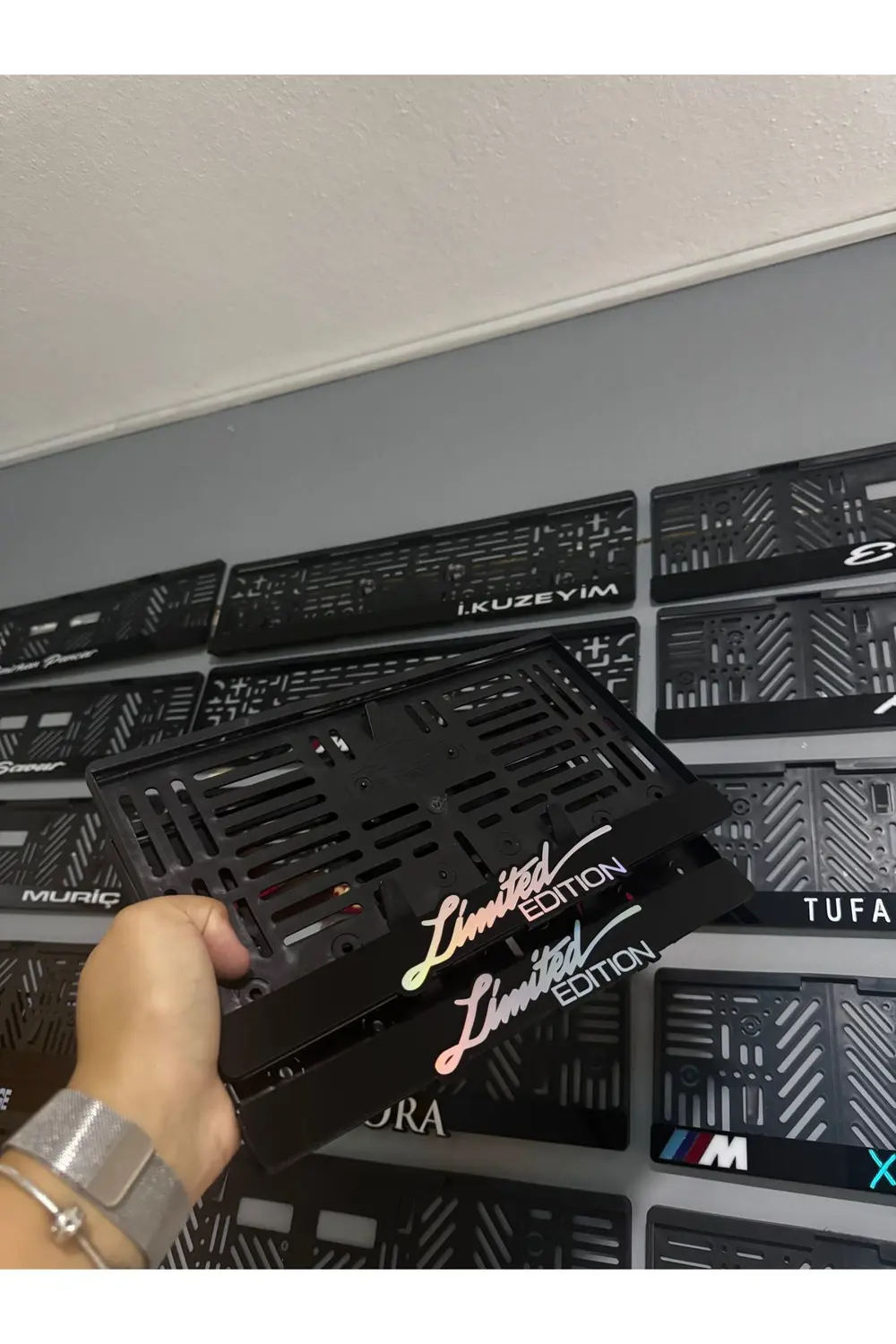 LİMİTED EDİTİON KARE HOLOGRAM PLAKALIK ( 2 ADET )