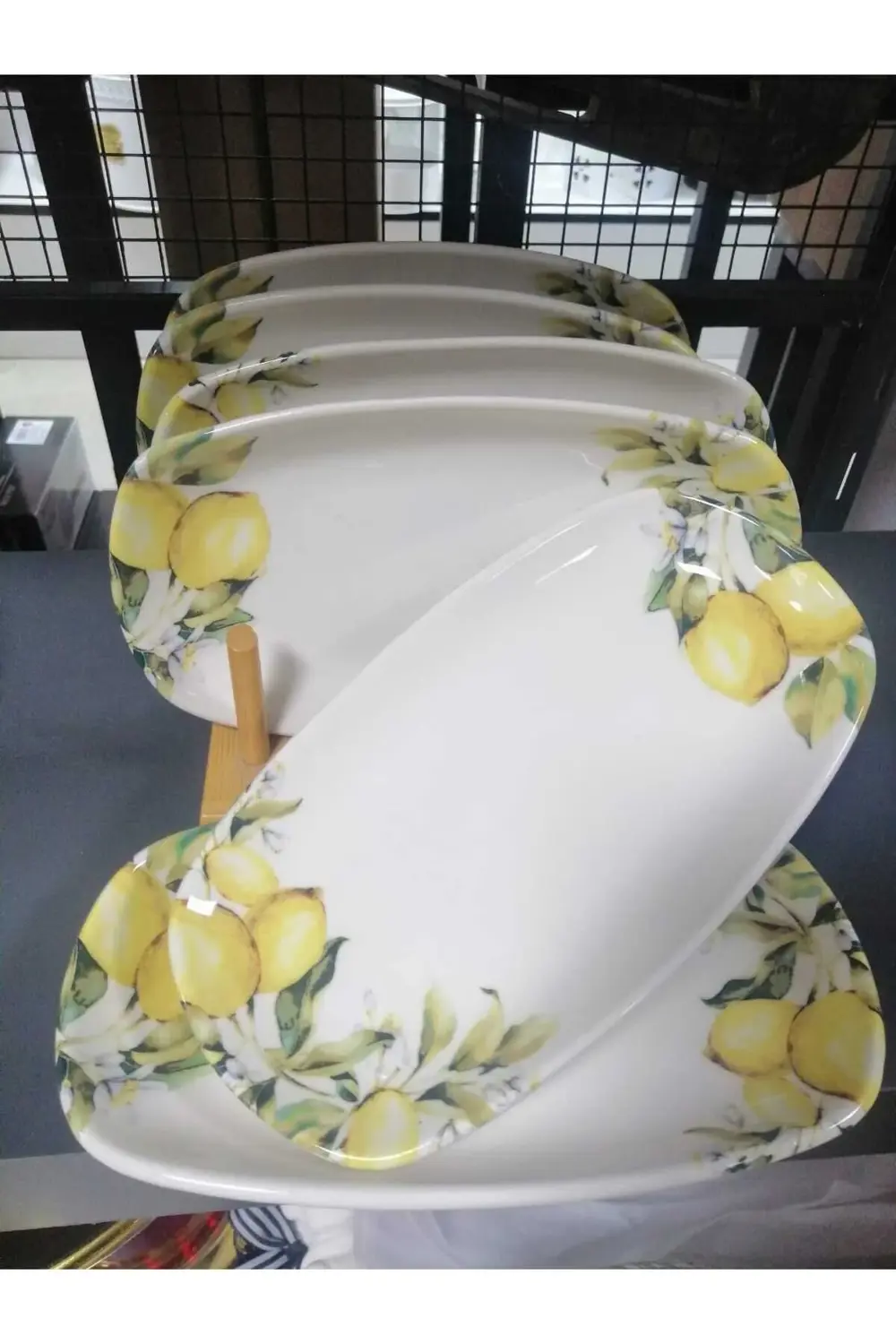 Limon Desenli Porselen Kayık Tabak