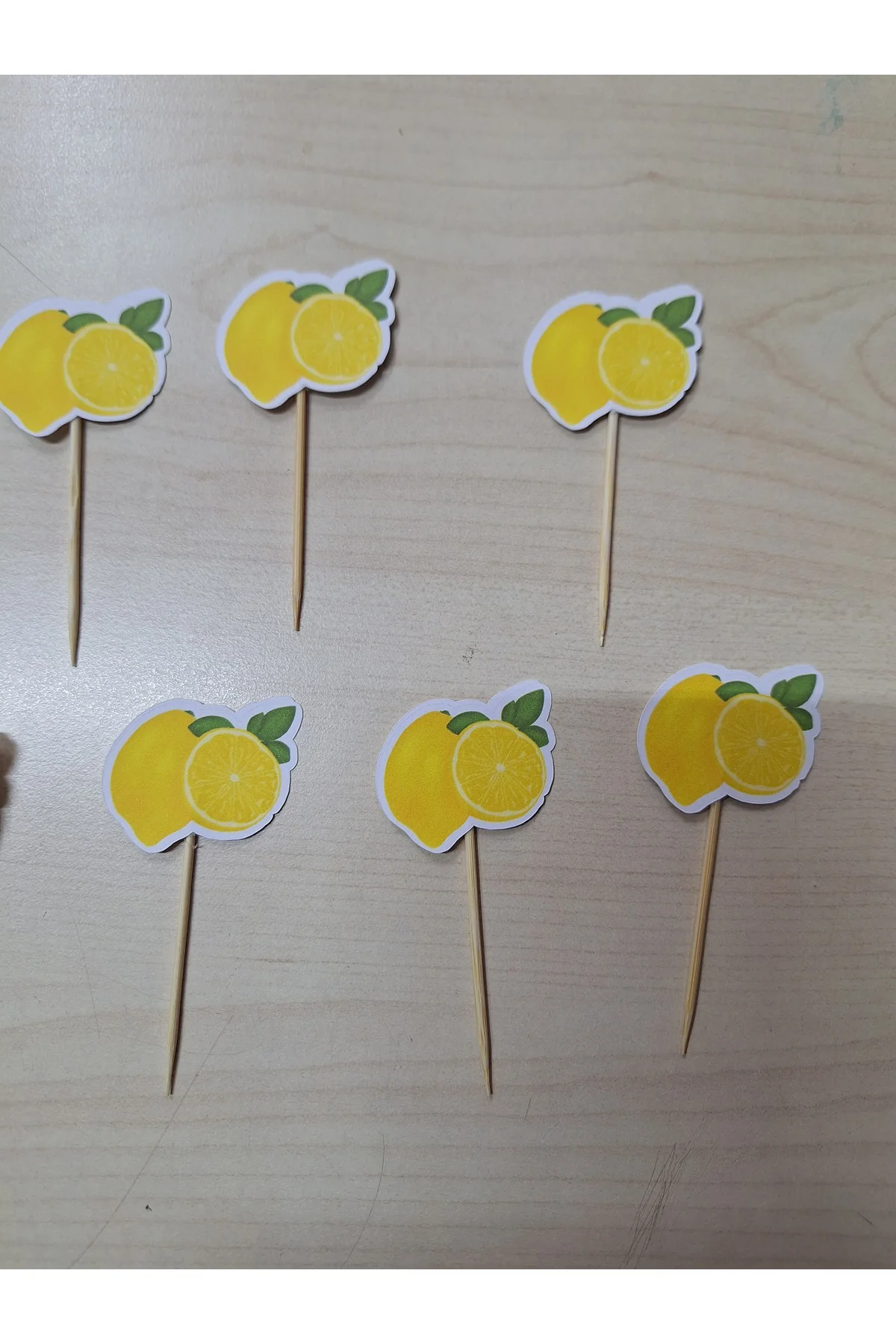 LİMON TEMALI KÜRDAN CUPKEK PASTA SÜSÜ 15 ADET