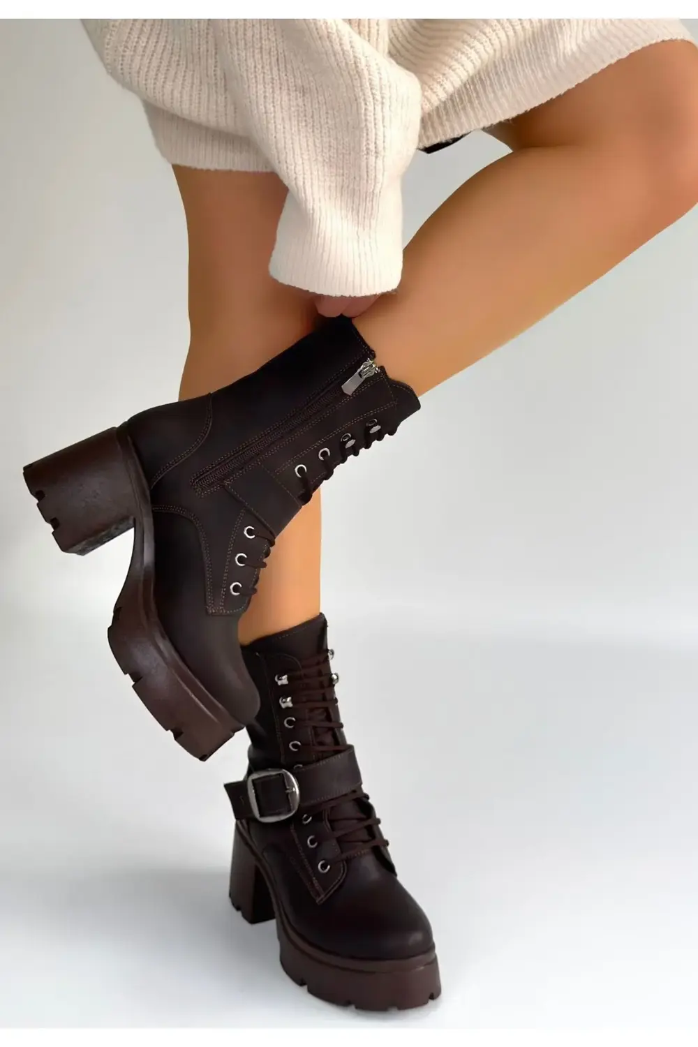 Linma Acı Kahve Cilt Bağcıklı Topuklu Bot