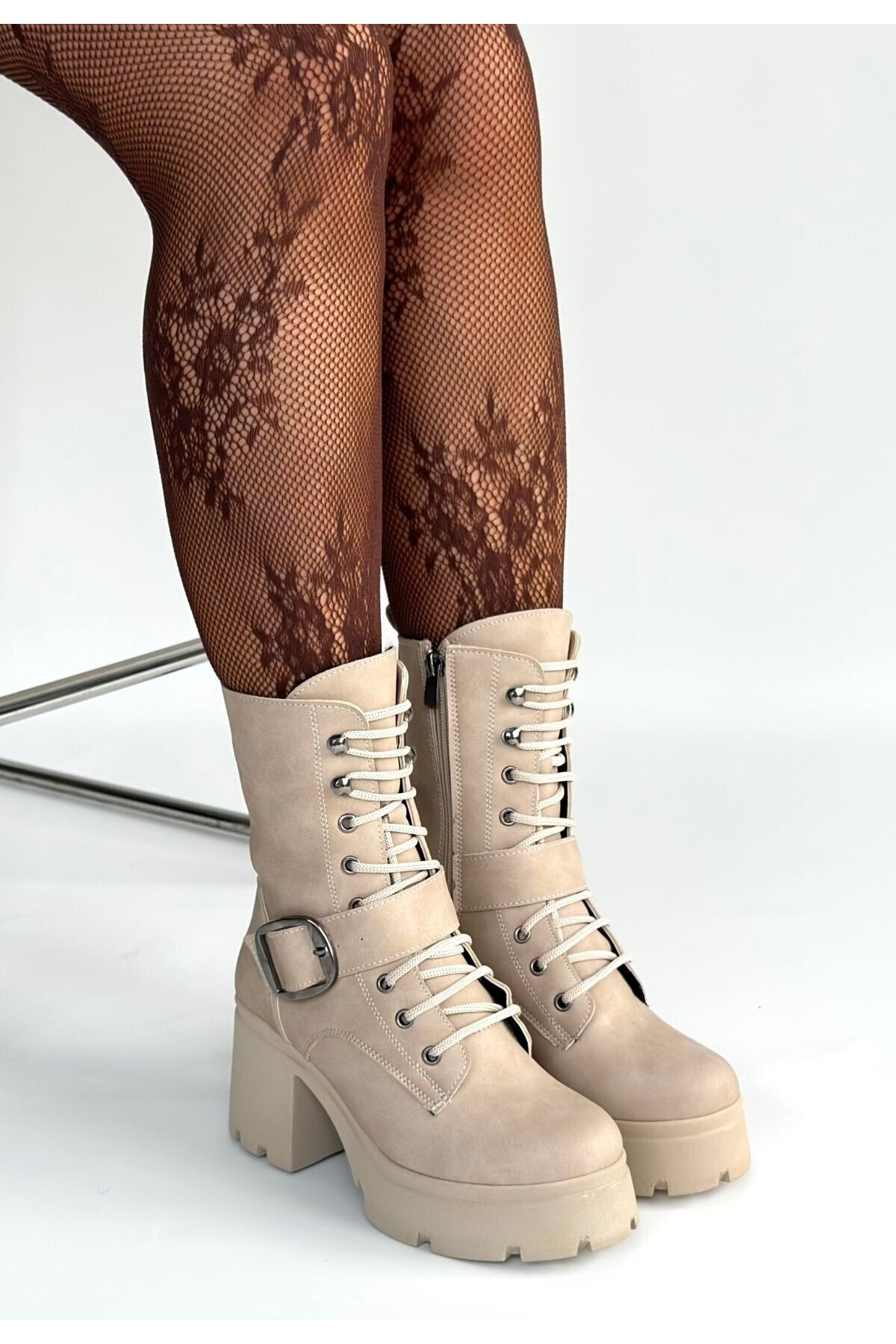 Linma Bej Nubuk Bağcıklı Topuklu Bot - Lisinya