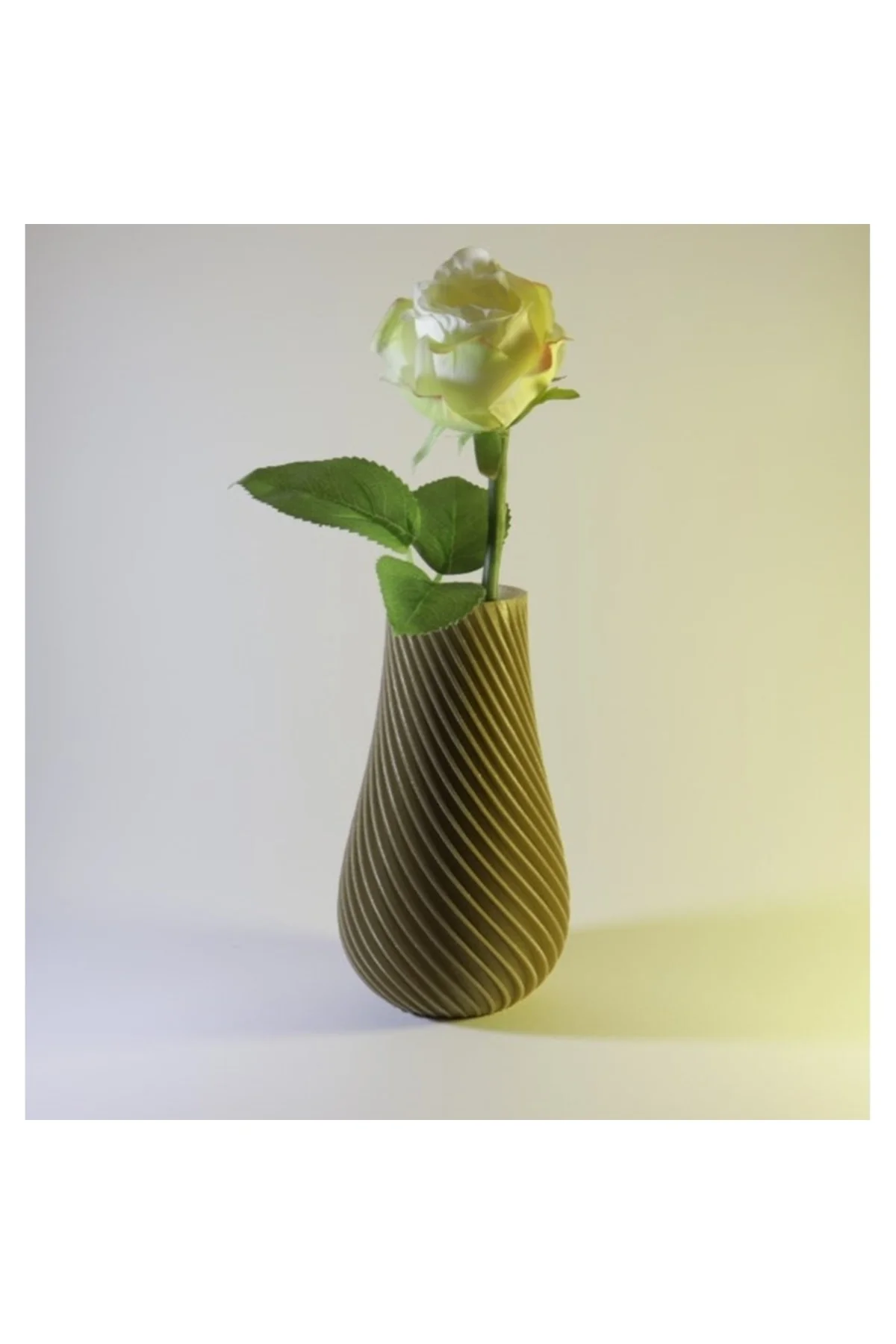 Lloret De Mar Lux Vazo Spiral Desen Beyaz 17cm