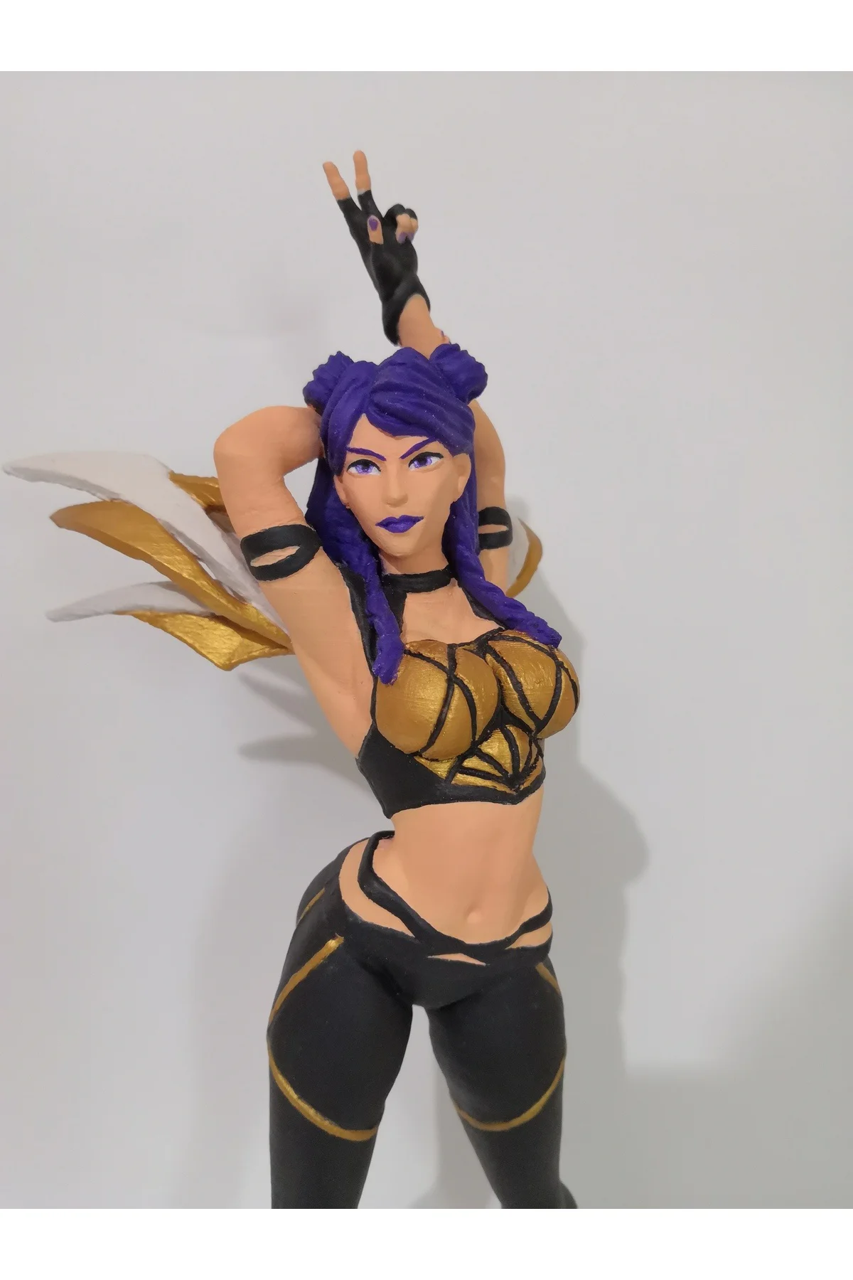 LOL Kai'Sa Figür League of Legends Hiçlik'in Kızı Kai'Sa Figür Büyük Boy 25CM