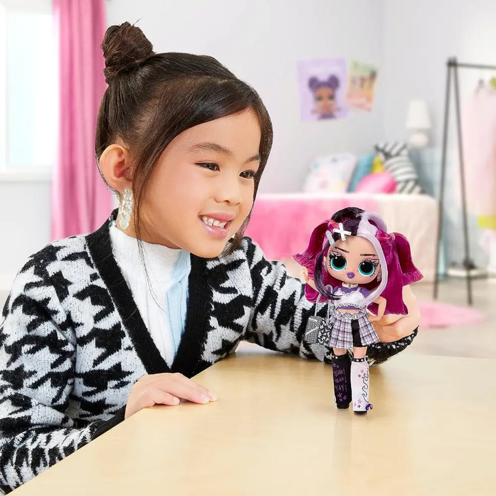 L.O.L. Surprise MGAE Tweens Seri 4 Bebeği - Jenny Rox ILL588719