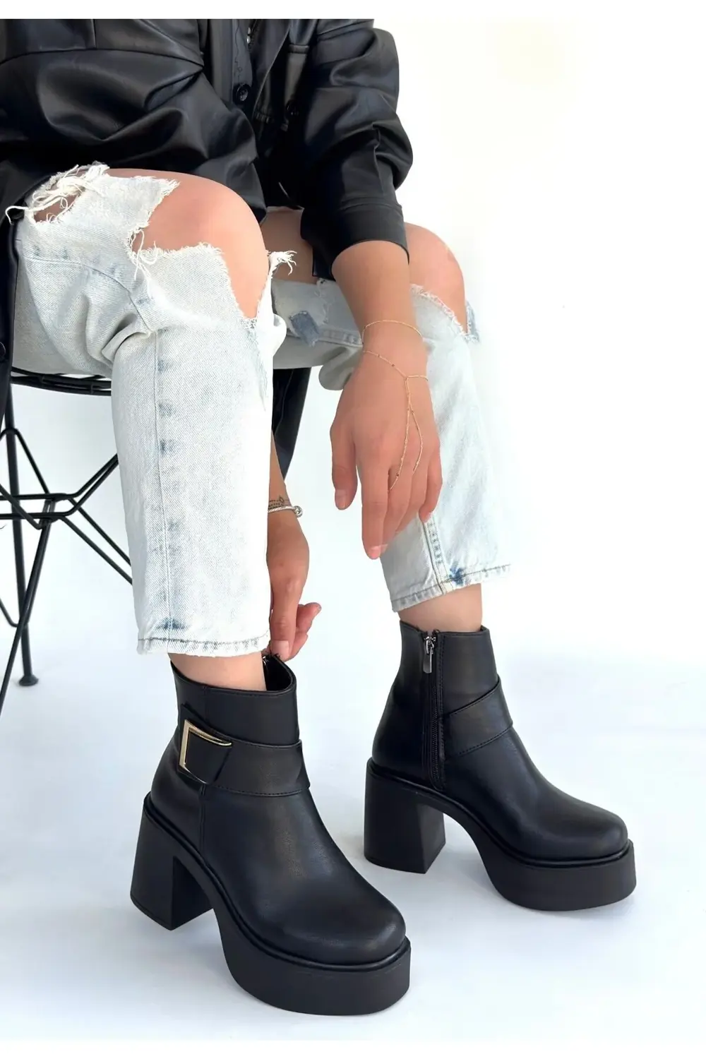 Lonji Siyah Cilt Topuklu Bot Lonji Siyah Cilt Topuklu Bot