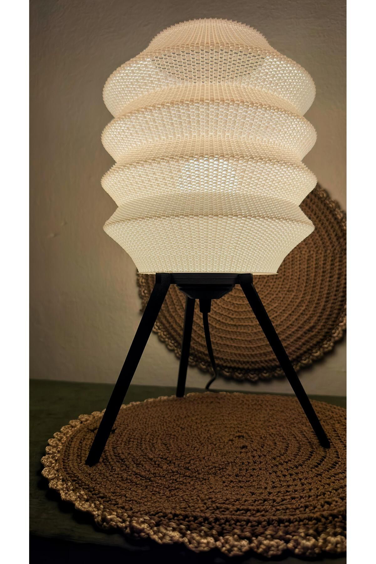 Looma Beyaz Masa Lambası