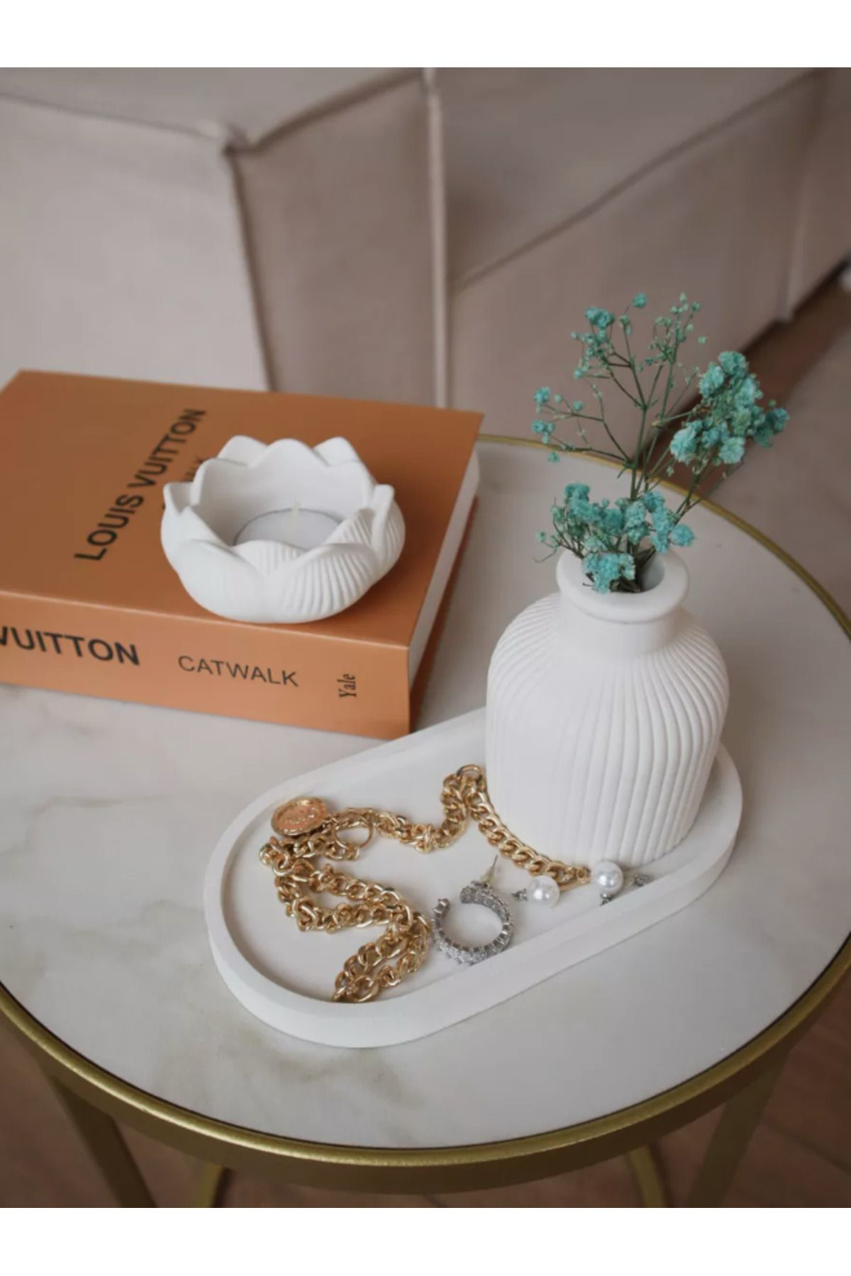 Lotus Beton Dekor Seti – Estetik ve Zarafetin Buluşması