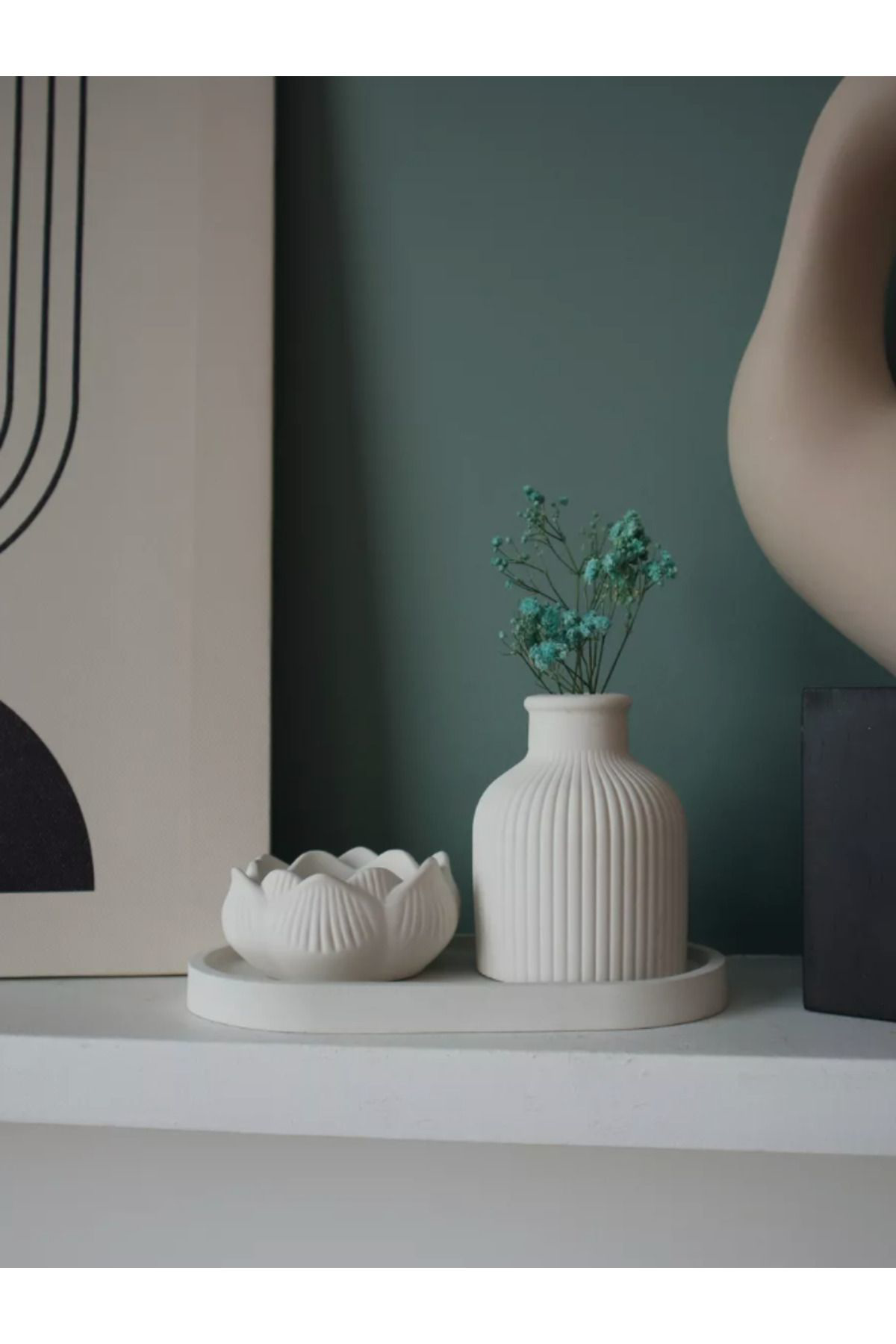 Lotus Beton Dekor Seti – Estetik ve Zarafetin Buluşması