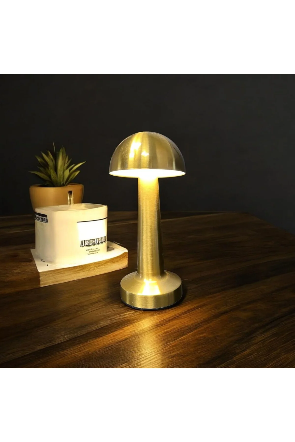 Lotus Gold Şarjlı Dokunmatik Masa Lambası - LED Işıklı, 3 Renk Seçeneği, Taşınabilir ve U