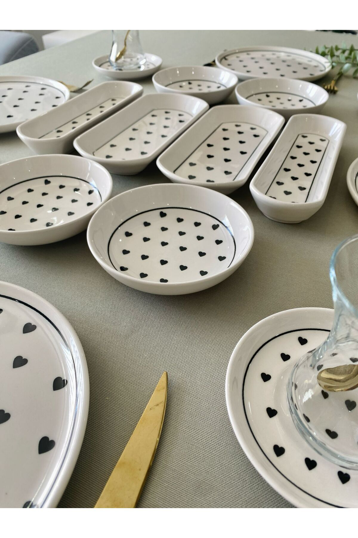 Love Desen Siyah 6 Kişilik 20 Parça Kahvaltı Takımı (Sosluklu)