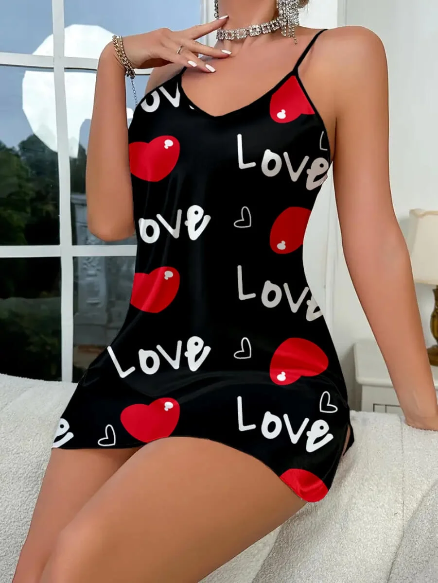 Love Desenli Siyah Saten Gecelik - Kadın Güzellik İçin Şık ve Konforlu Seçenek