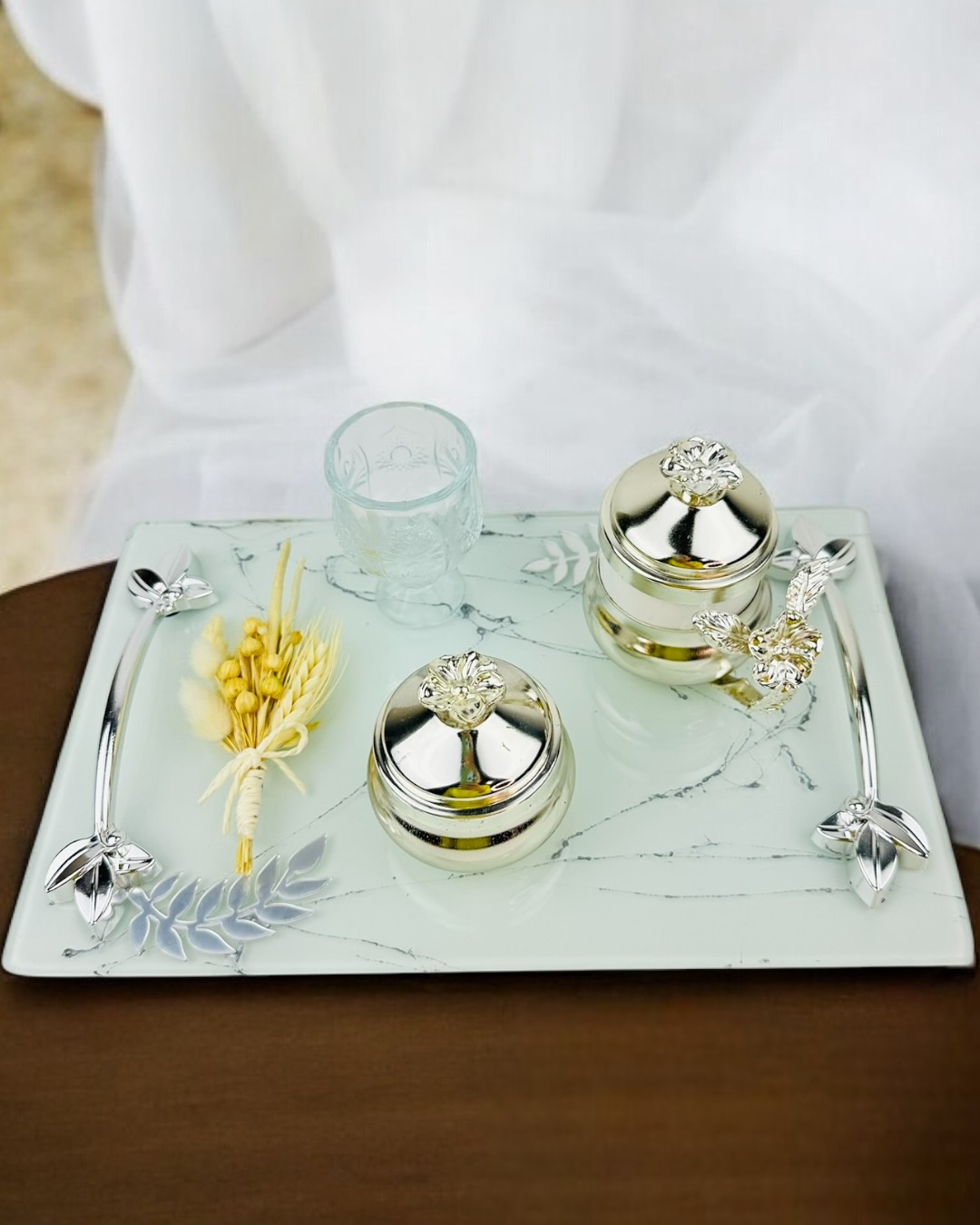 Cyzhome Loyalty Beyaz Desenli Gümüş Nişan Tepsisi Cyzhome Loyalty Beyaz Desenli Gümüş Nişan Tepsisi