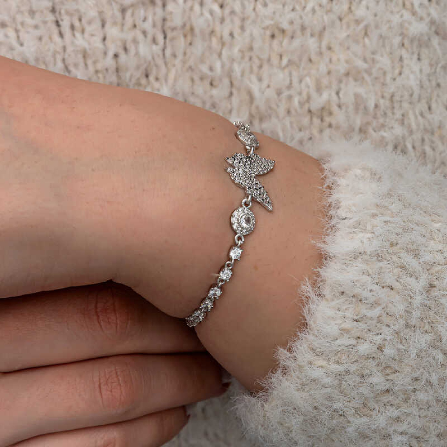 Lucky Life Gümüş Zirkon Taşlı Kelebek Kadın Bileklik Lucky Life Gümüş Zirkon Taşlı Kelebek Kadın Bileklik