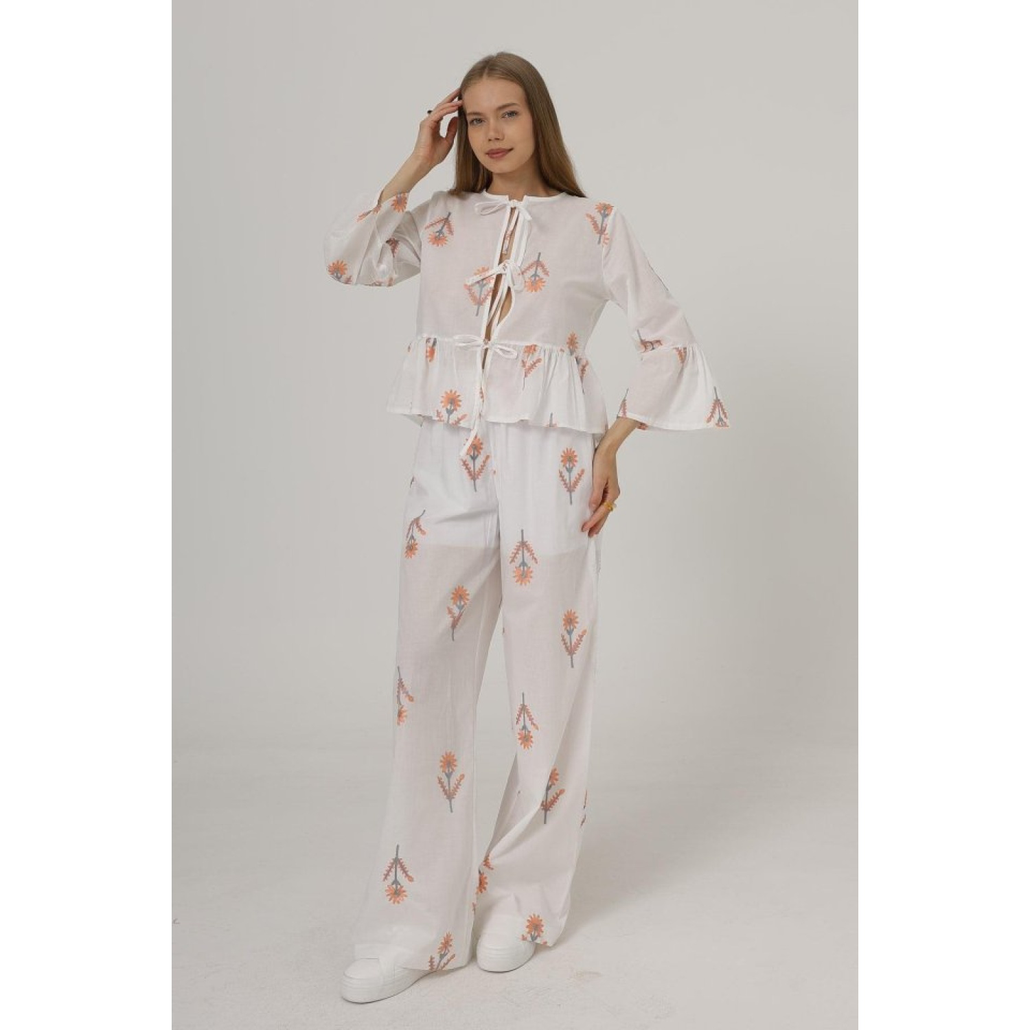 Lucky Life Kadın İşlemeli Oversize Pantolon - Beyaz