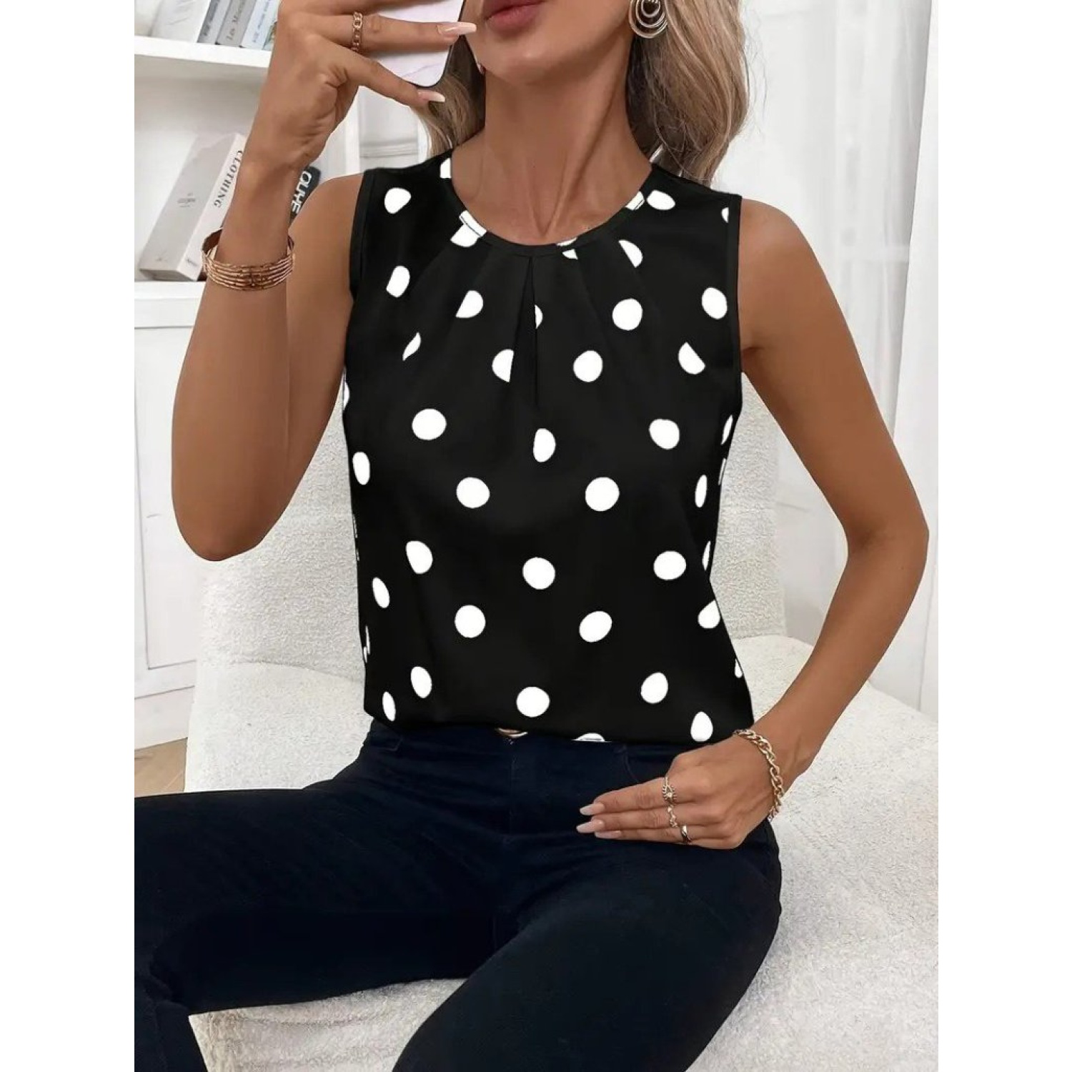 Lucky Life Kadın Askılı Yakası Büzgülü Puantiyeli Atlas Bluz