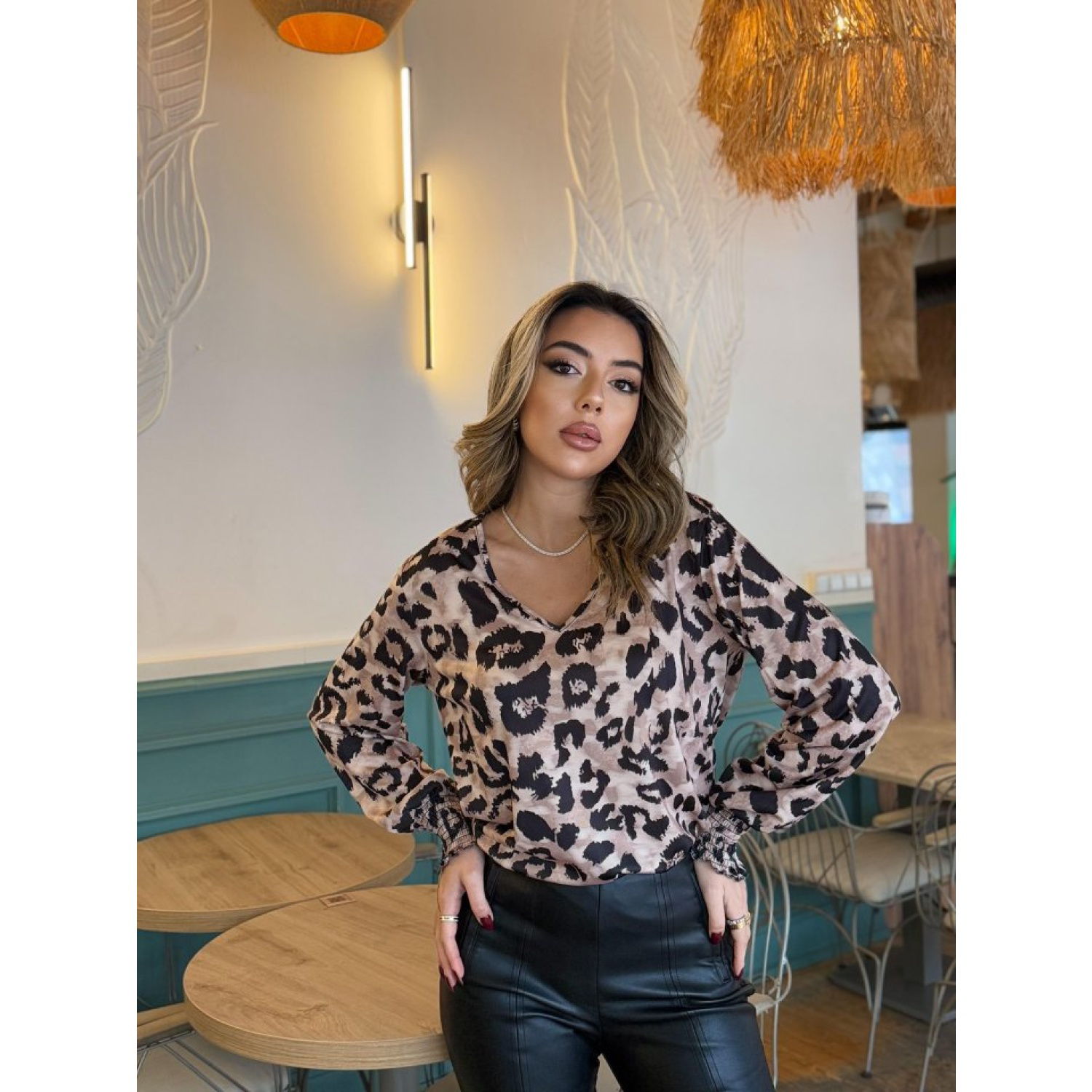 Lucky Life Kadın Uzun Kollu V Yakalı Leopar Desenli Dalgıç Bluz