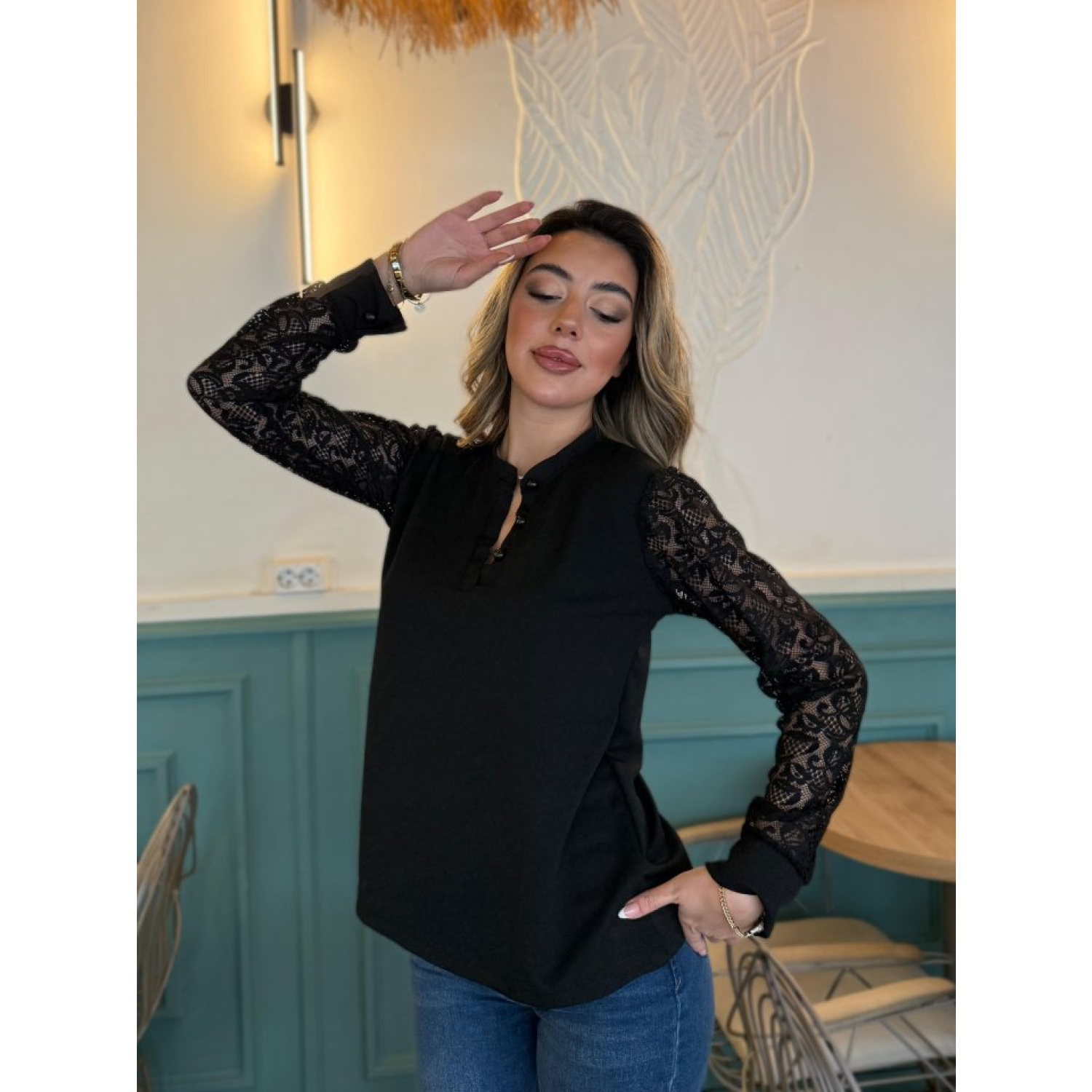 Lucky Life Kadın Uzun Kollu Kolları Dantelli Hakim Yaka Krep Bluz