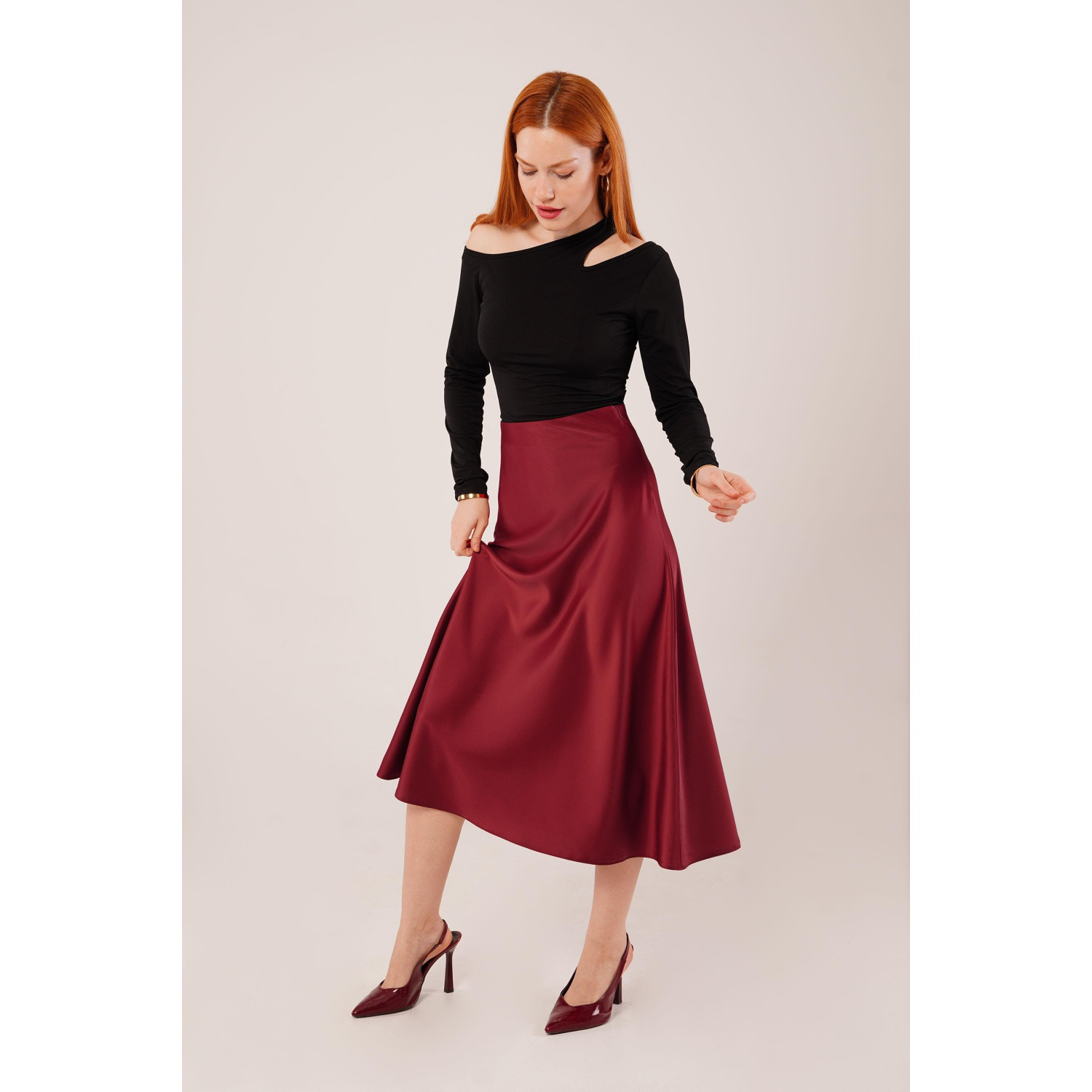 Lucky Life Kadın Çan Kesim Midi Bordo Saten Etek Lucky Life Kadın Çan Kesim Midi Bordo Saten Etek