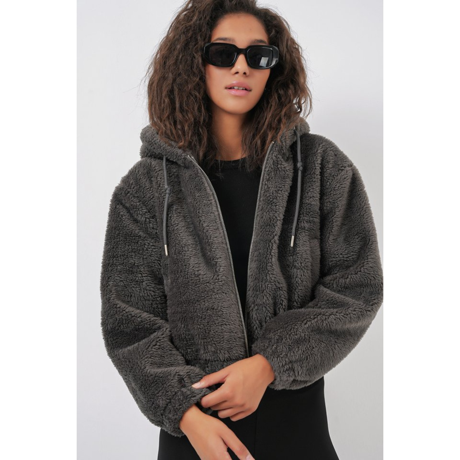 Lucky Life Kadın Kapüşonlu Peluş Crop Ceket - Antrasit