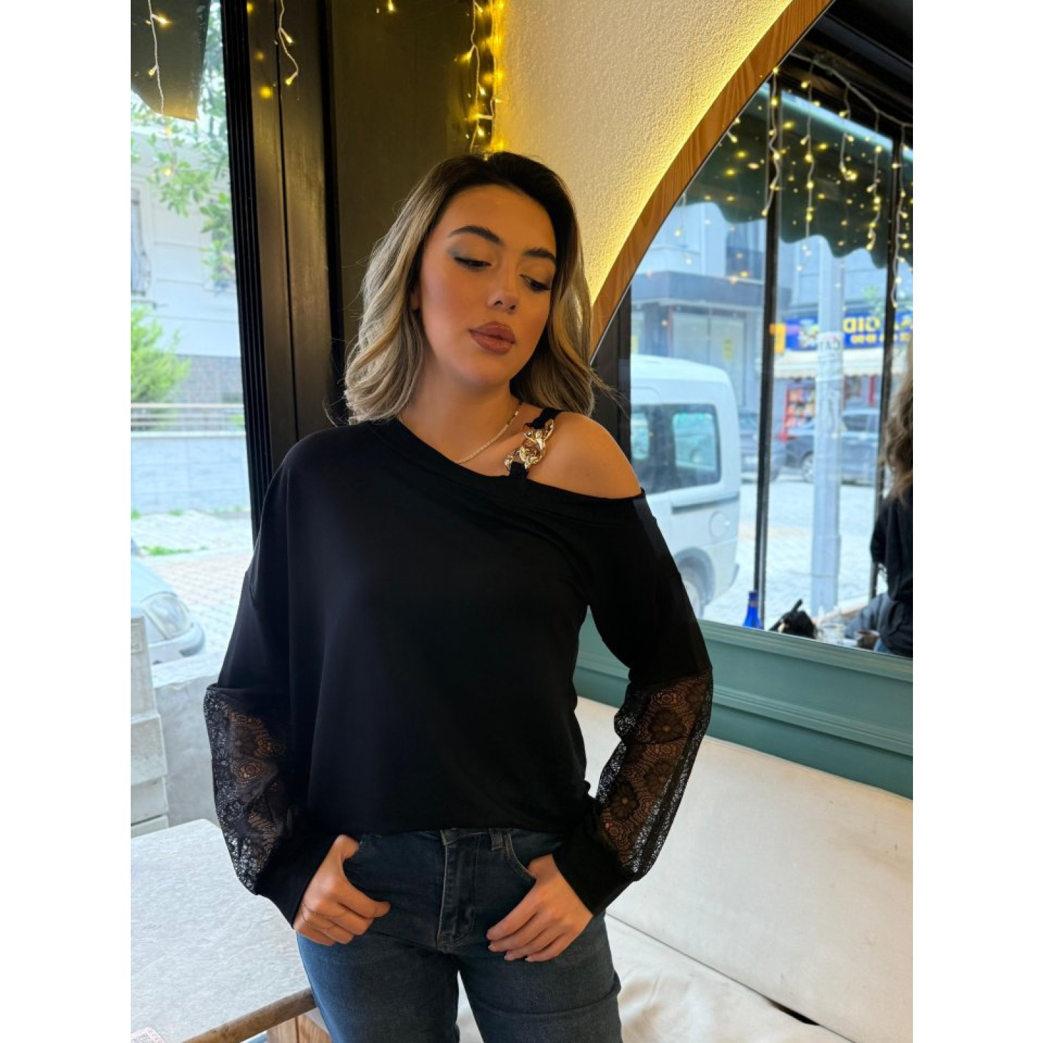 Lucky Life Kadın Uzun Kollu Tek Omuzu Açık Askılı Toka Ve Dantel