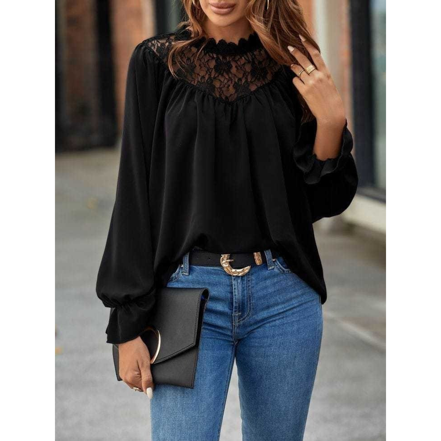 Lucky Life Kadın Uzun Kollu Balıkçı Yaka Dantelli Sandy Bluz